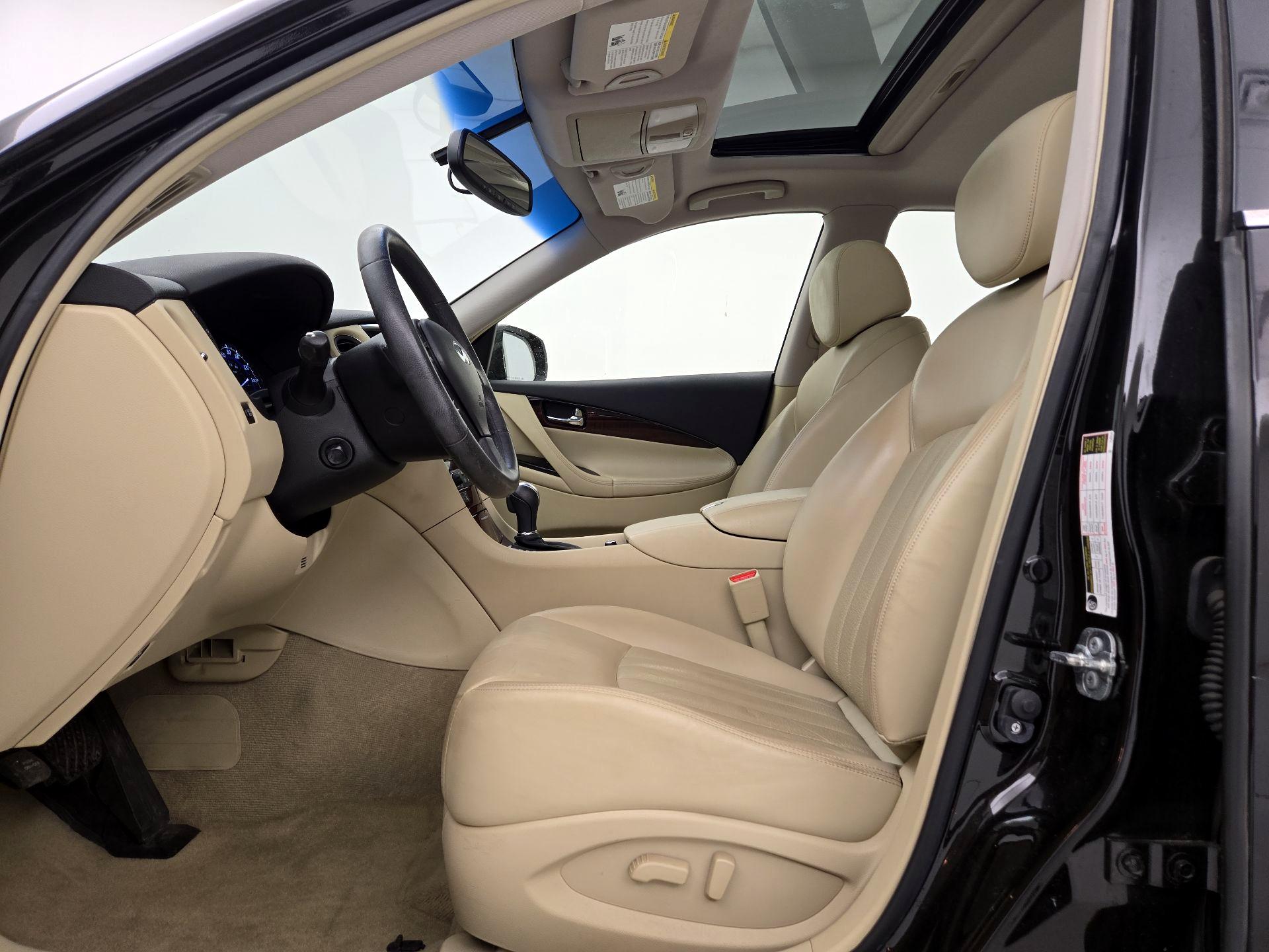 Thumbnail: 2017 INFINITI QX50 - 11