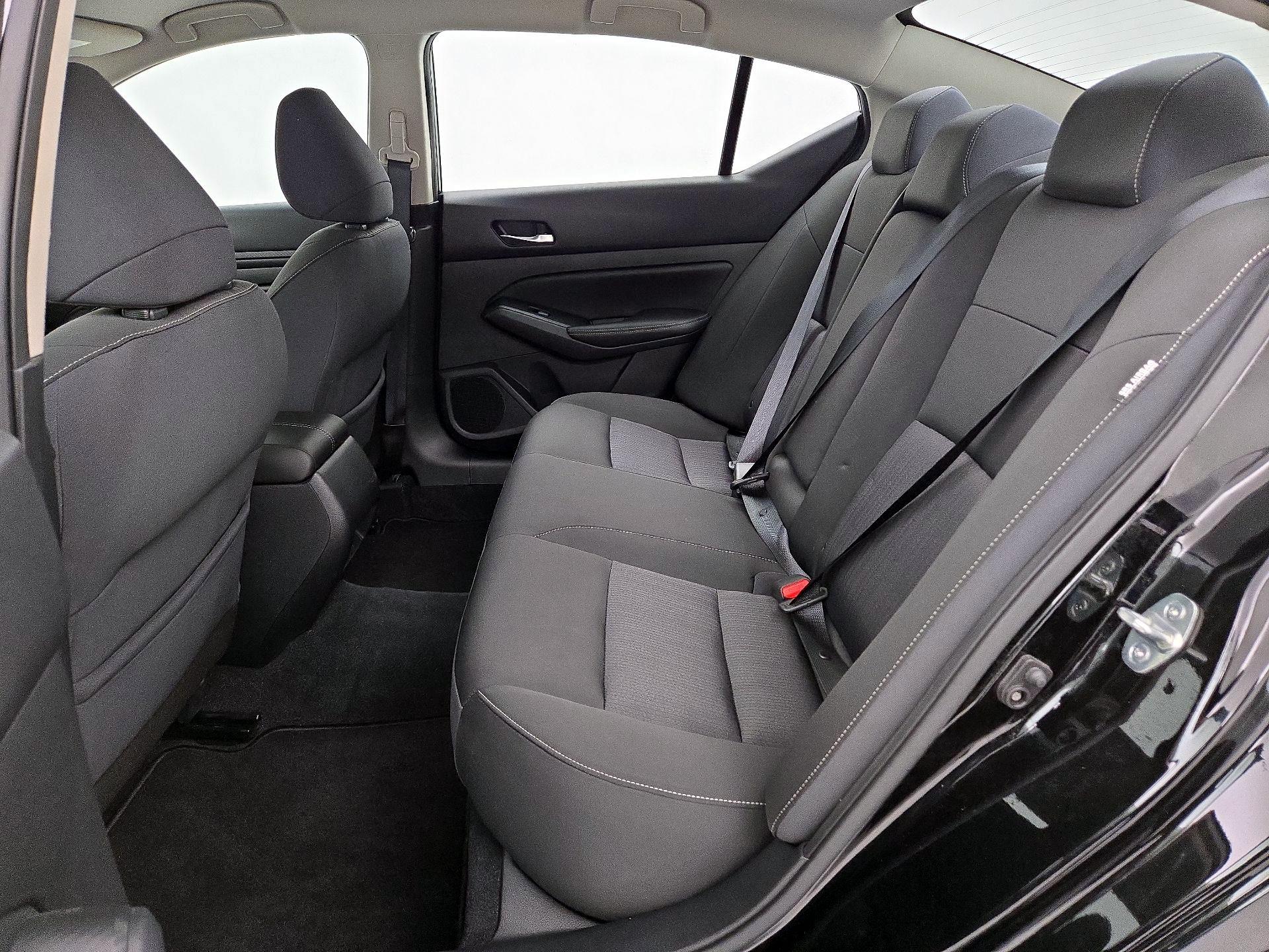 Thumbnail: 2020 Nissan Altima - 19