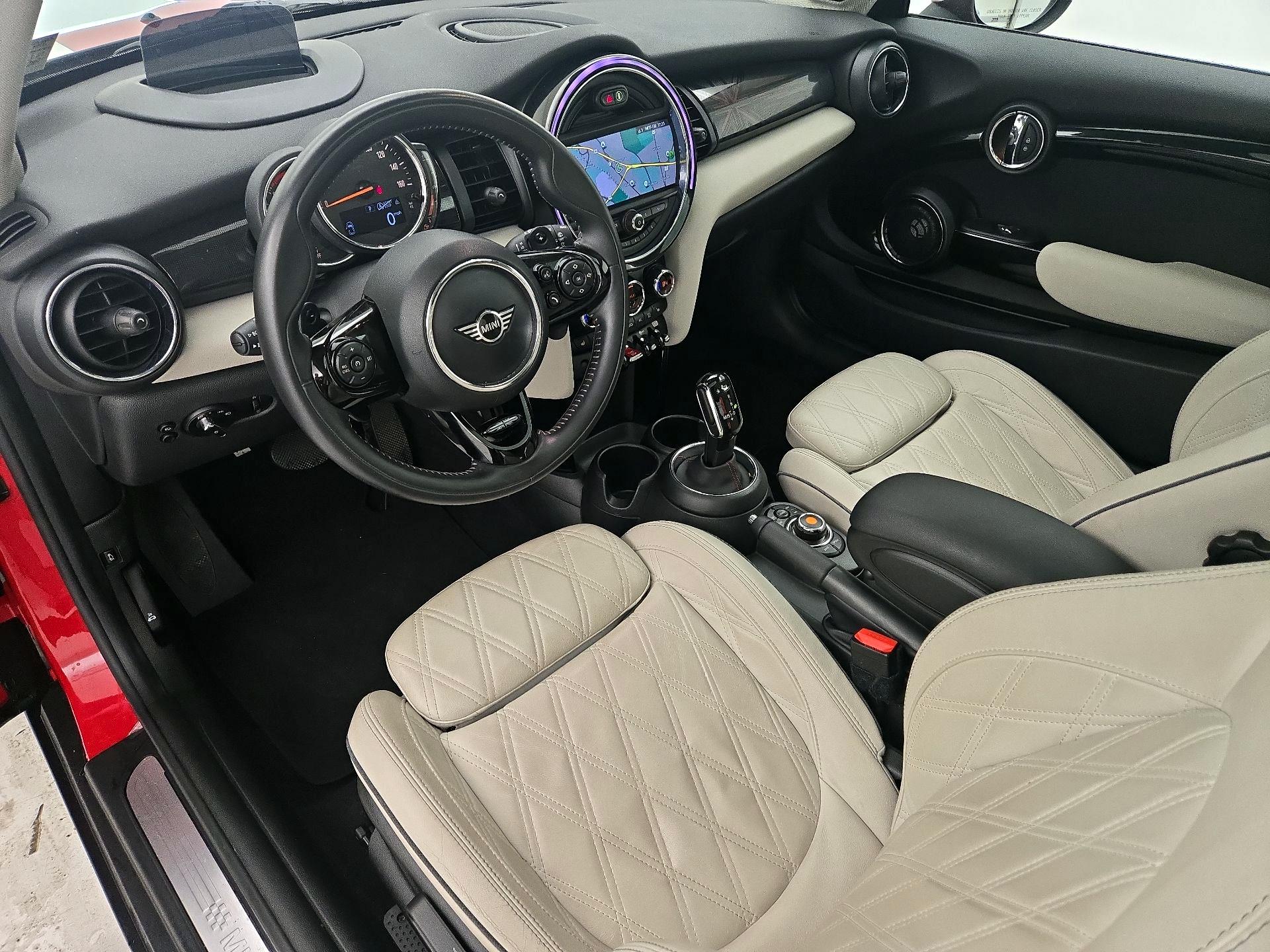 Thumbnail: 2020 MINI Cooper Hardtop - 11