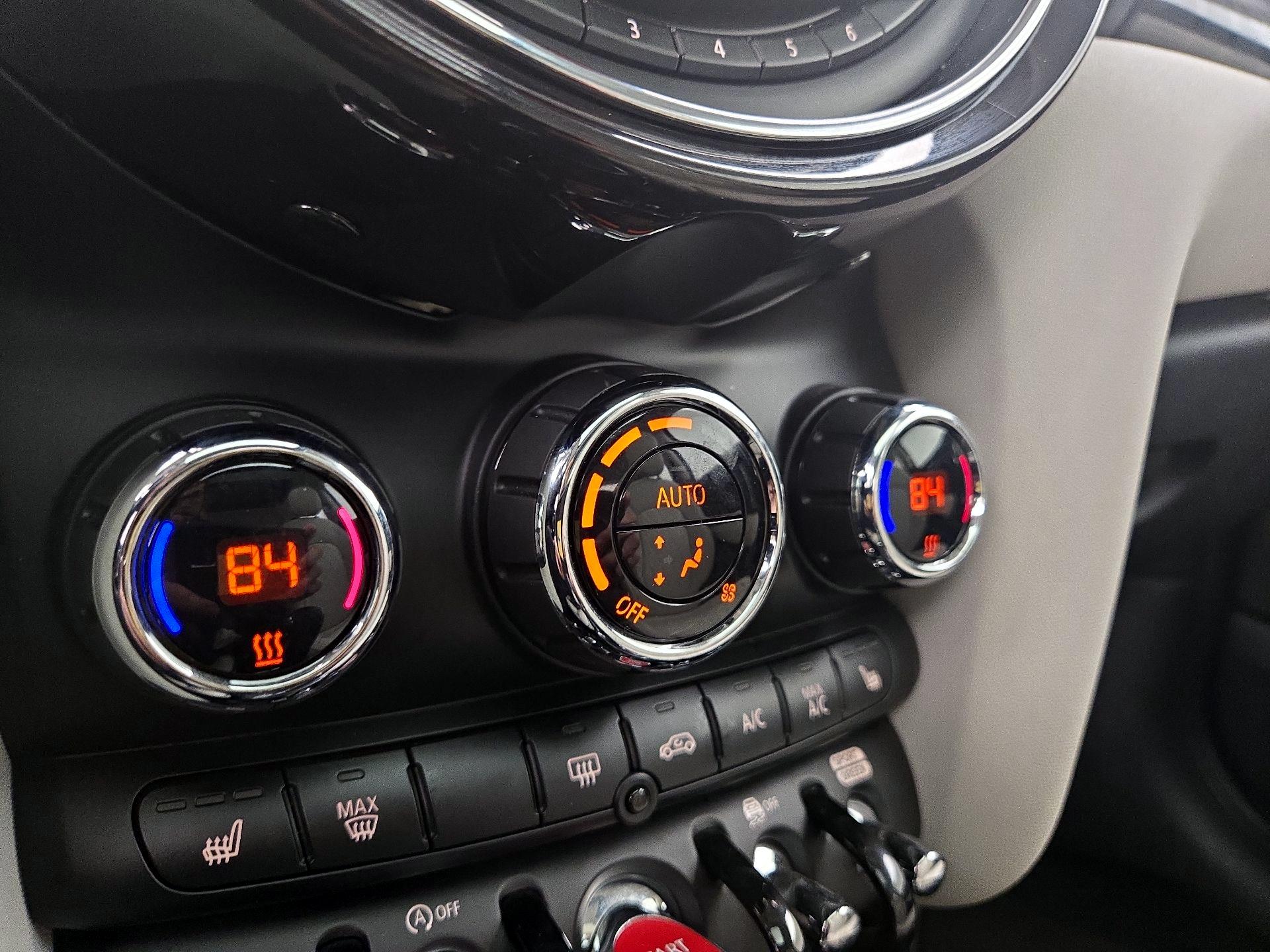 Thumbnail: 2020 MINI Cooper Hardtop - 17