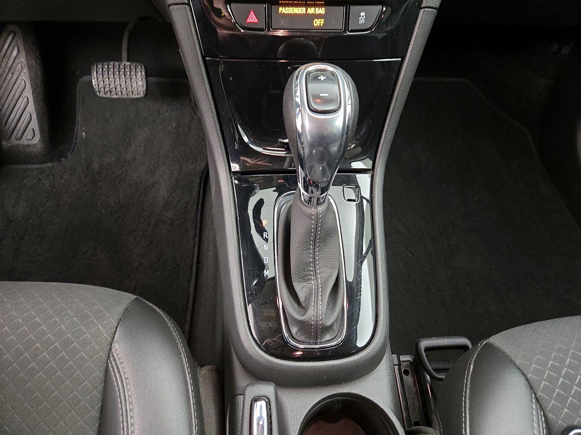 Thumbnail: 2019 Buick Encore - 17