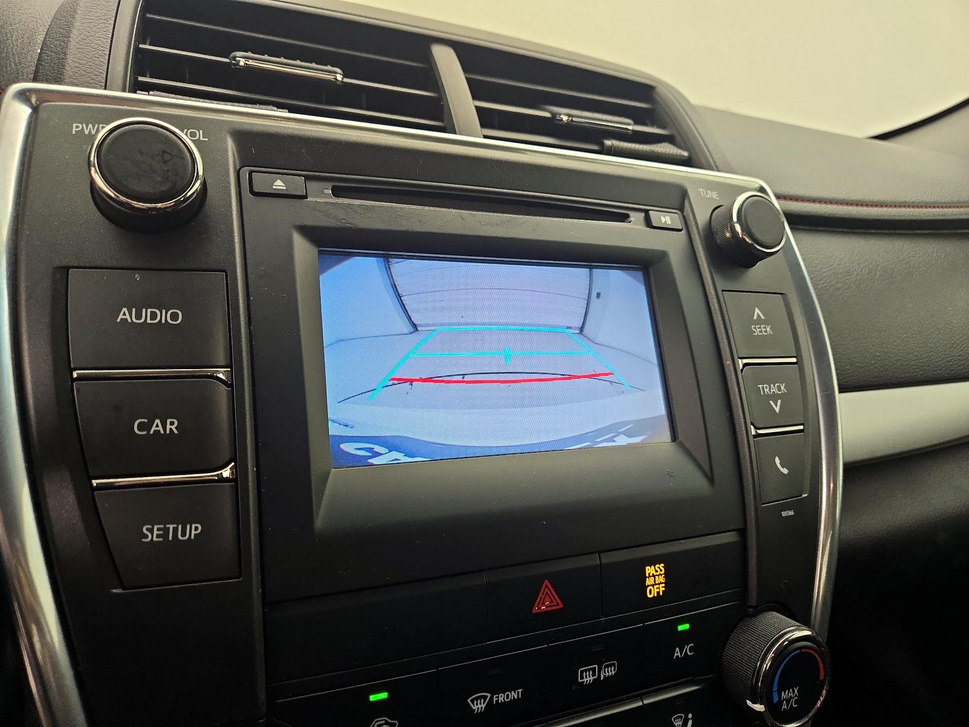 Thumbnail: 2015 Toyota Camry - 14