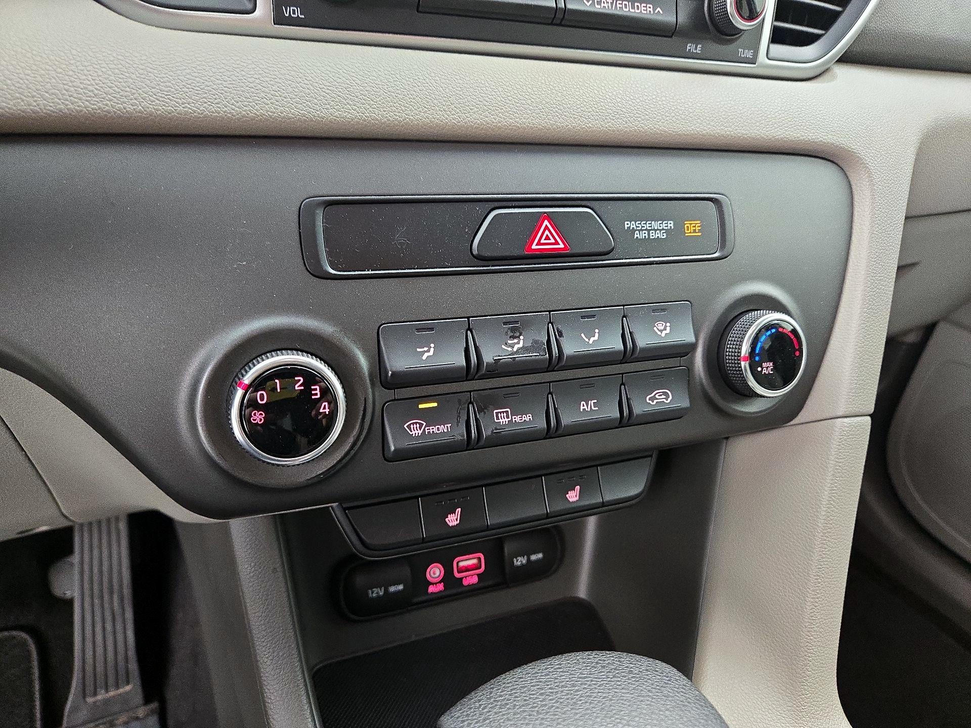 Thumbnail: 2017 Kia Sportage - 16