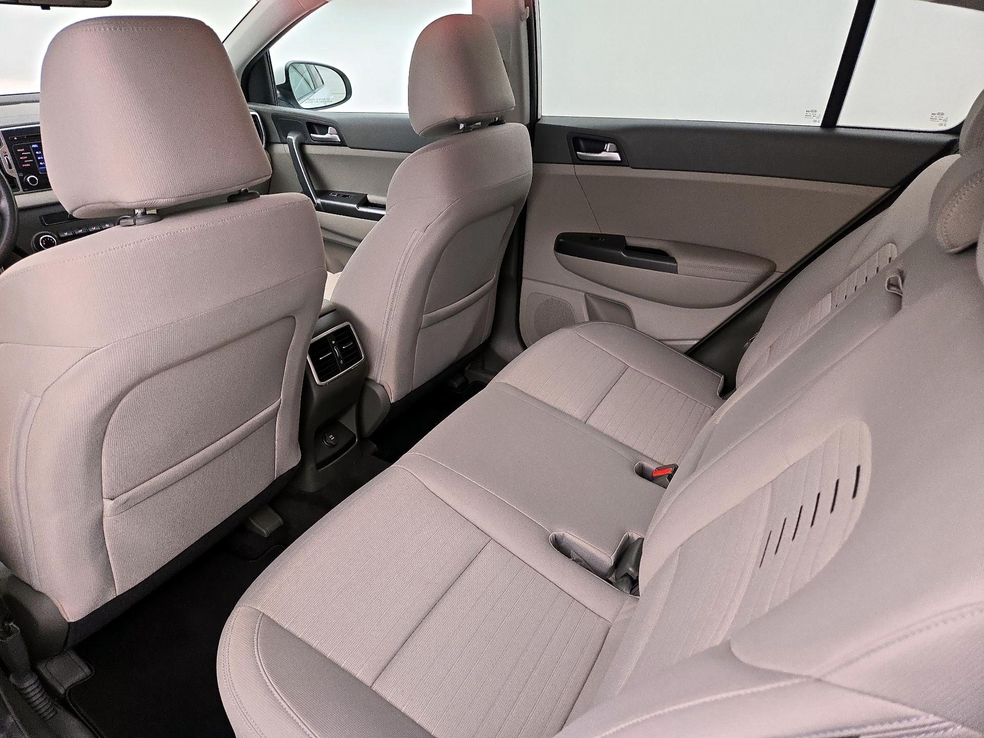 Thumbnail: 2017 Kia Sportage - 19