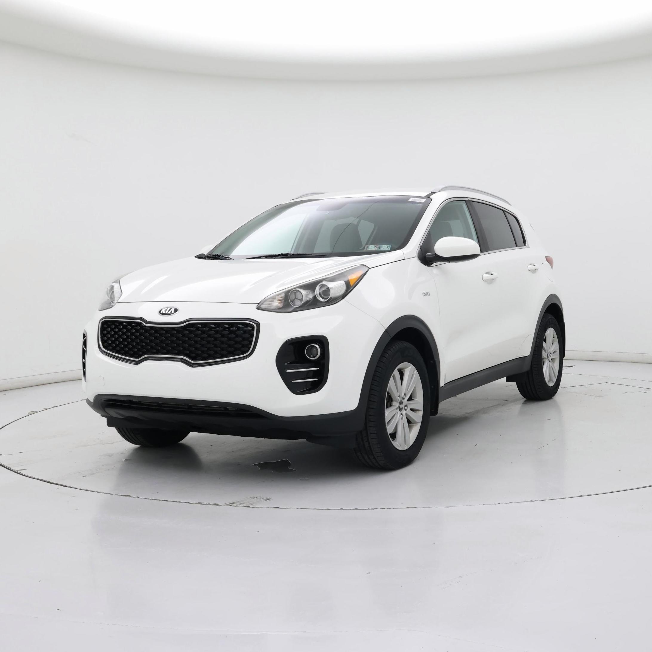 Thumbnail: 2017 Kia Sportage - 4