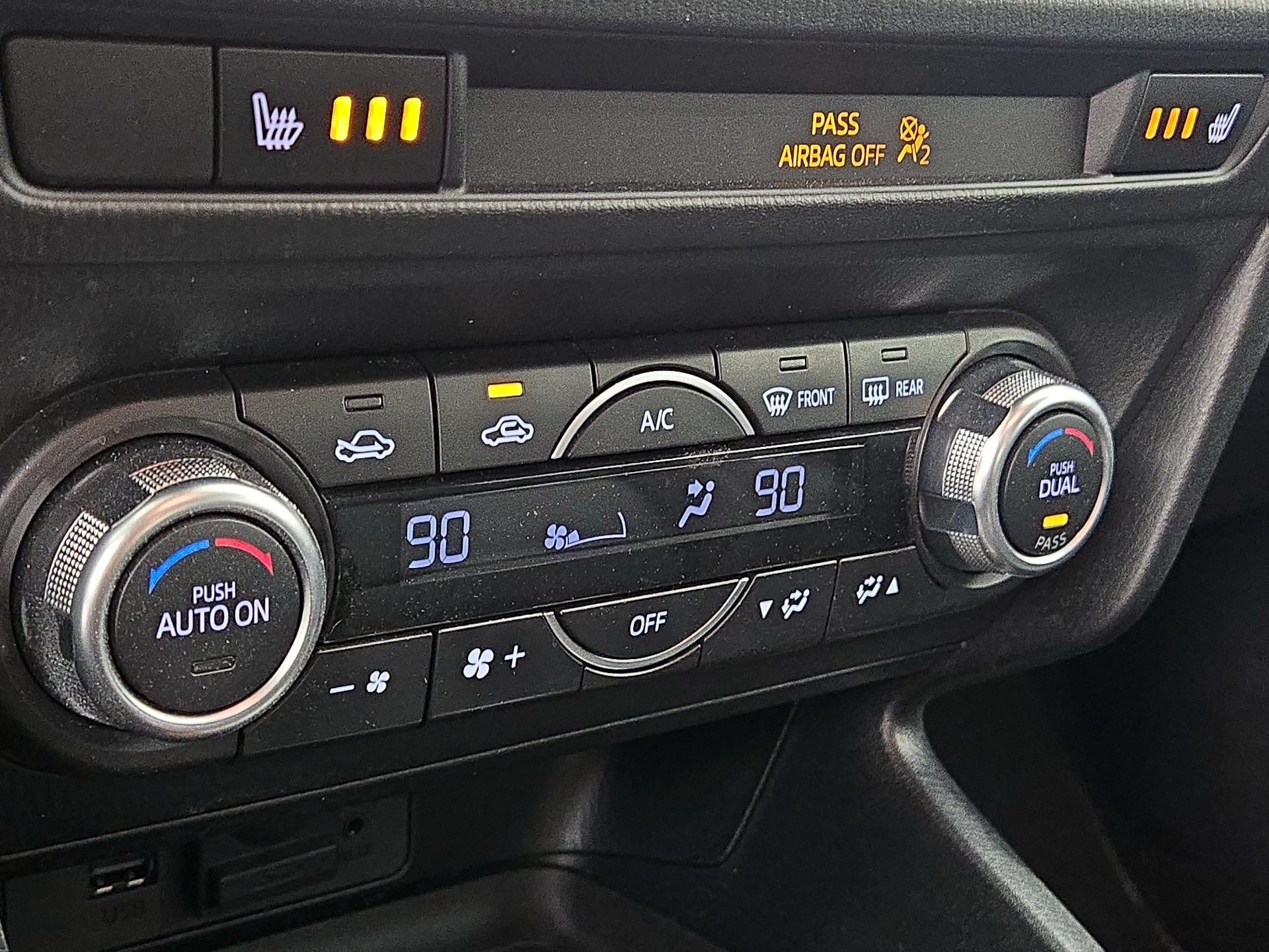 Thumbnail: 2017 Mazda Mazda3 - 15