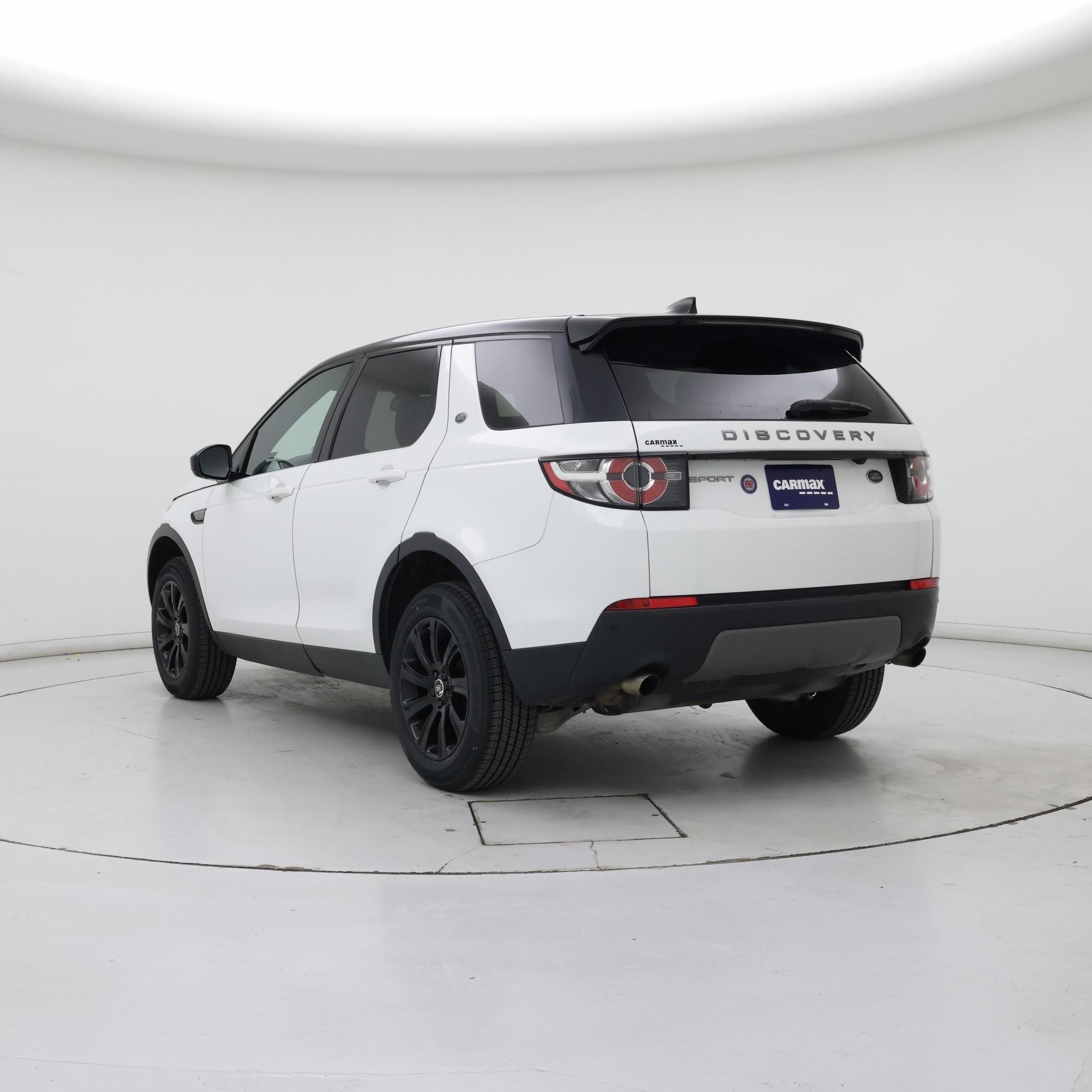 Thumbnail: 2019 Land Rover Discovery Sport - 2