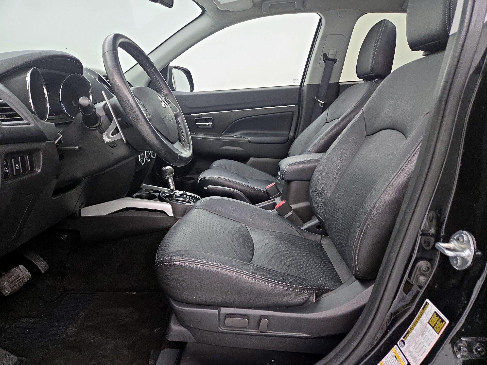 Thumbnail: 2014 Mitsubishi Outlander Sport - 11