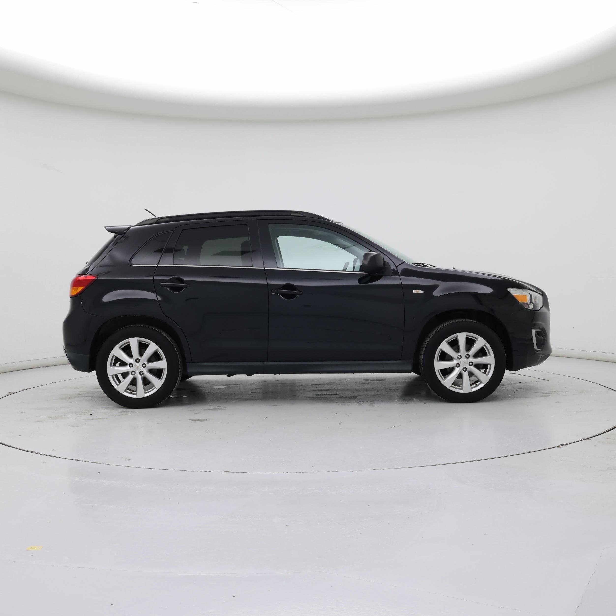 Thumbnail: 2014 Mitsubishi Outlander Sport - 7