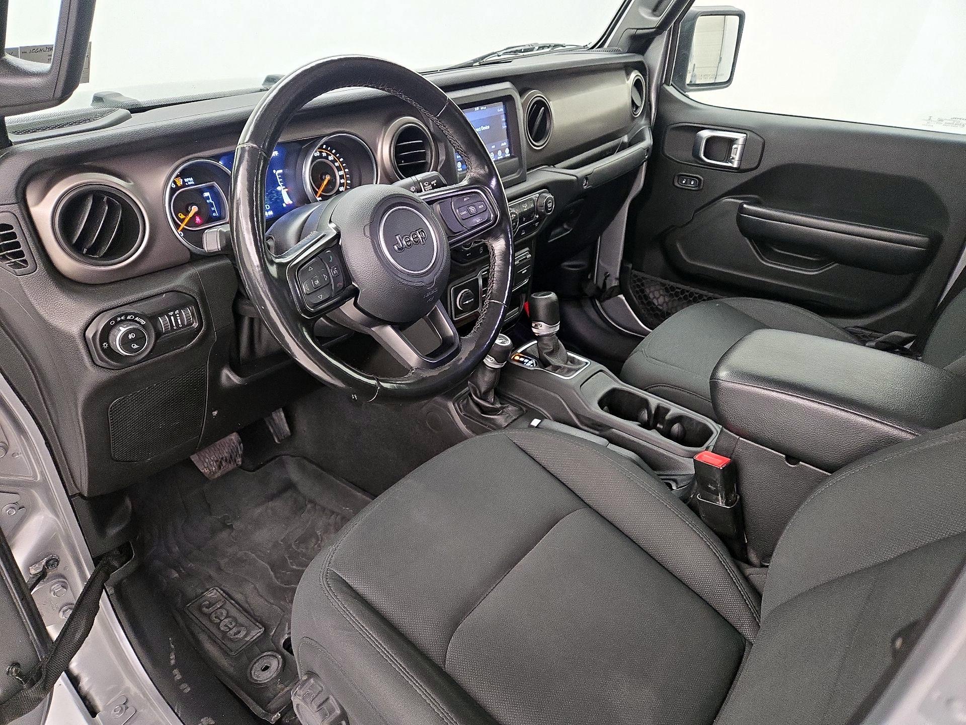 Thumbnail: 2020 Jeep Gladiator - 11