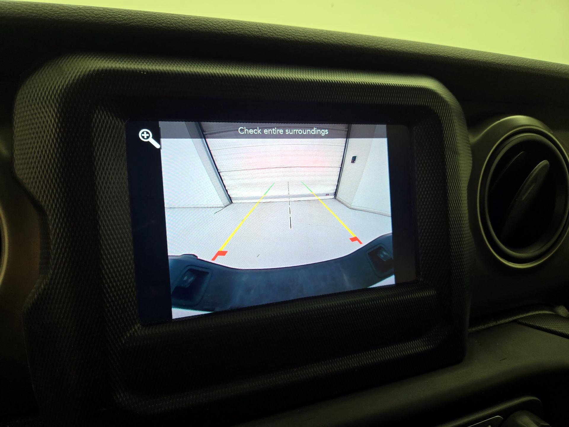 Thumbnail: 2020 Jeep Gladiator - 14