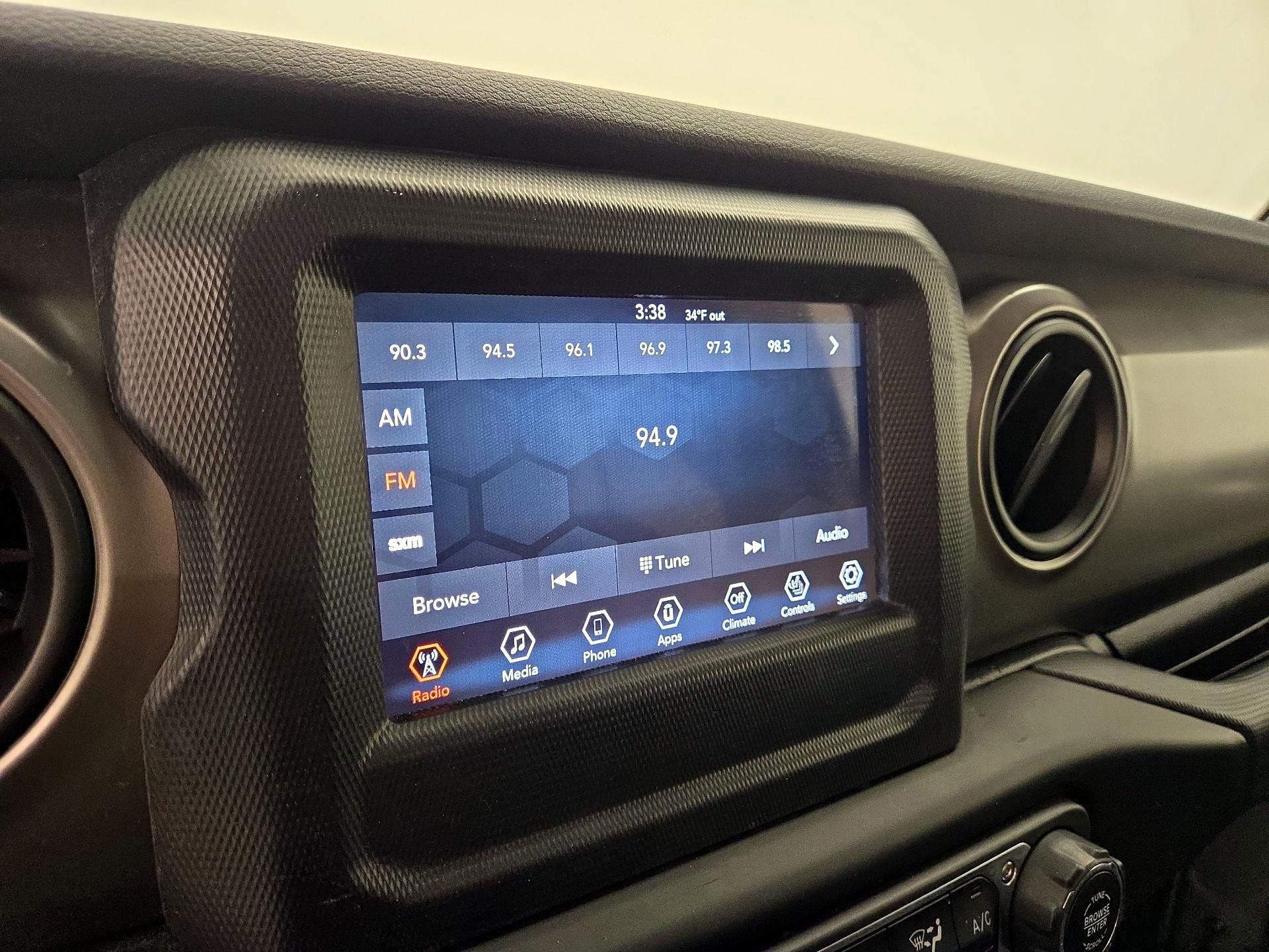 Thumbnail: 2020 Jeep Gladiator - 15