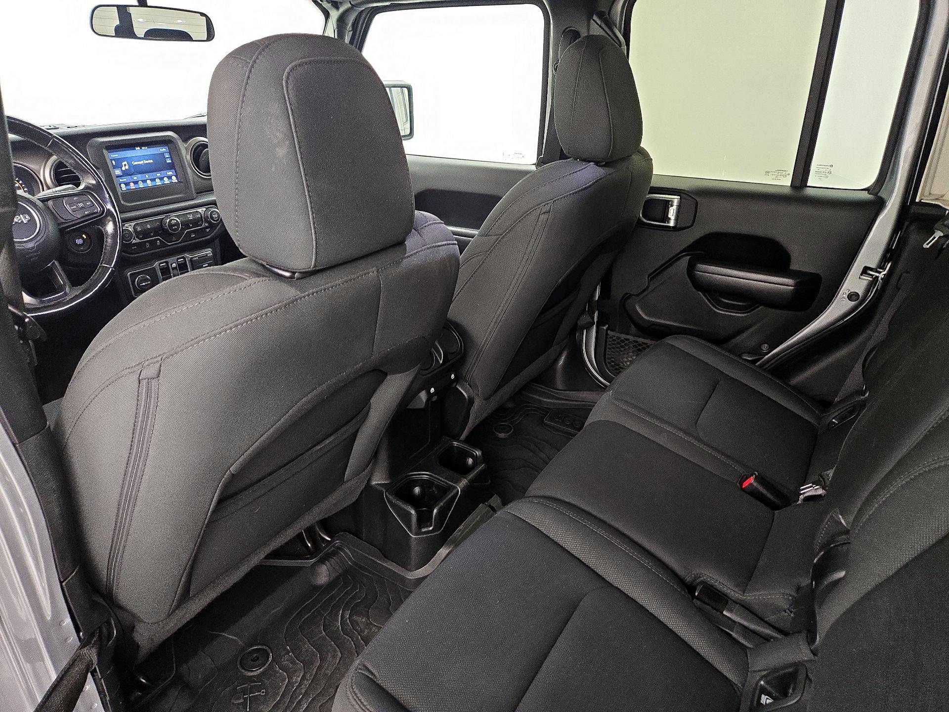 Thumbnail: 2020 Jeep Gladiator - 19