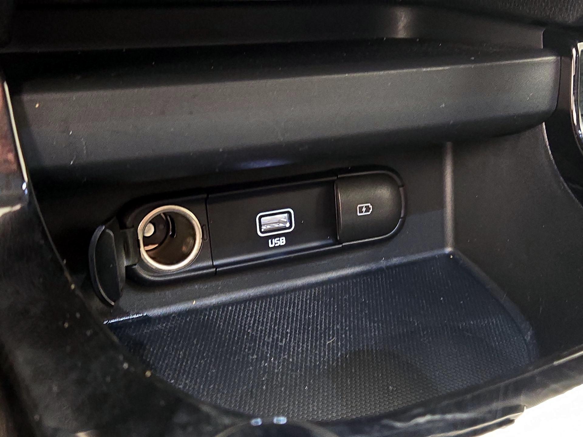 Thumbnail: 2023 Kia Seltos - 19