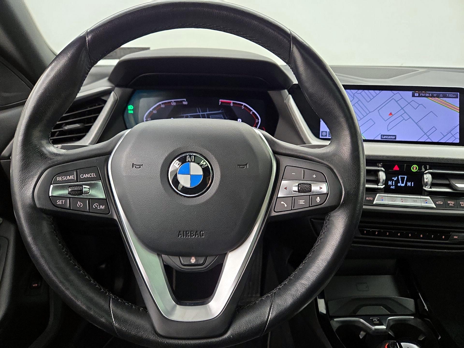 Thumbnail: 2022 BMW 2 Series - 10