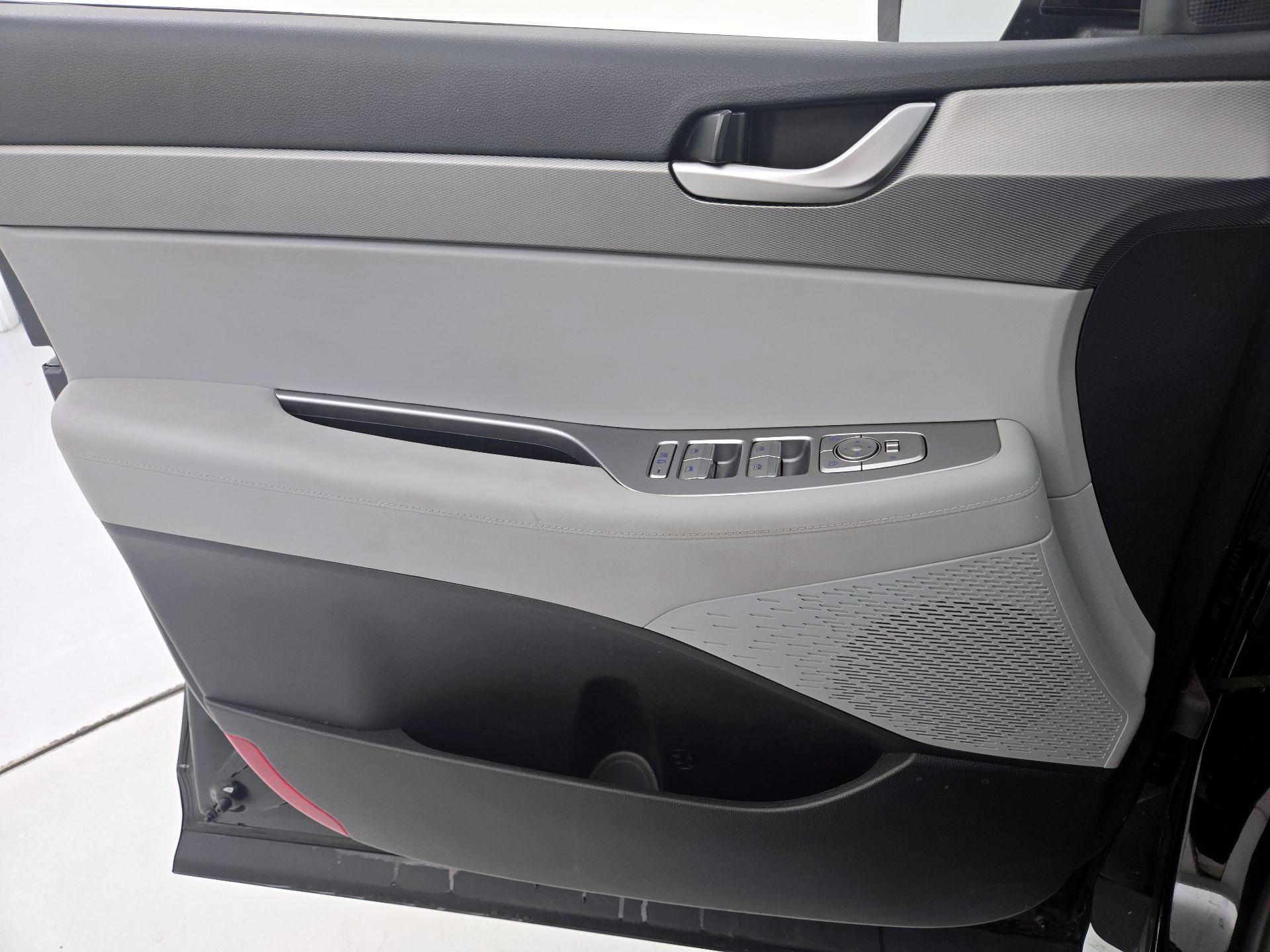 Thumbnail: 2020 Hyundai Palisade - 12