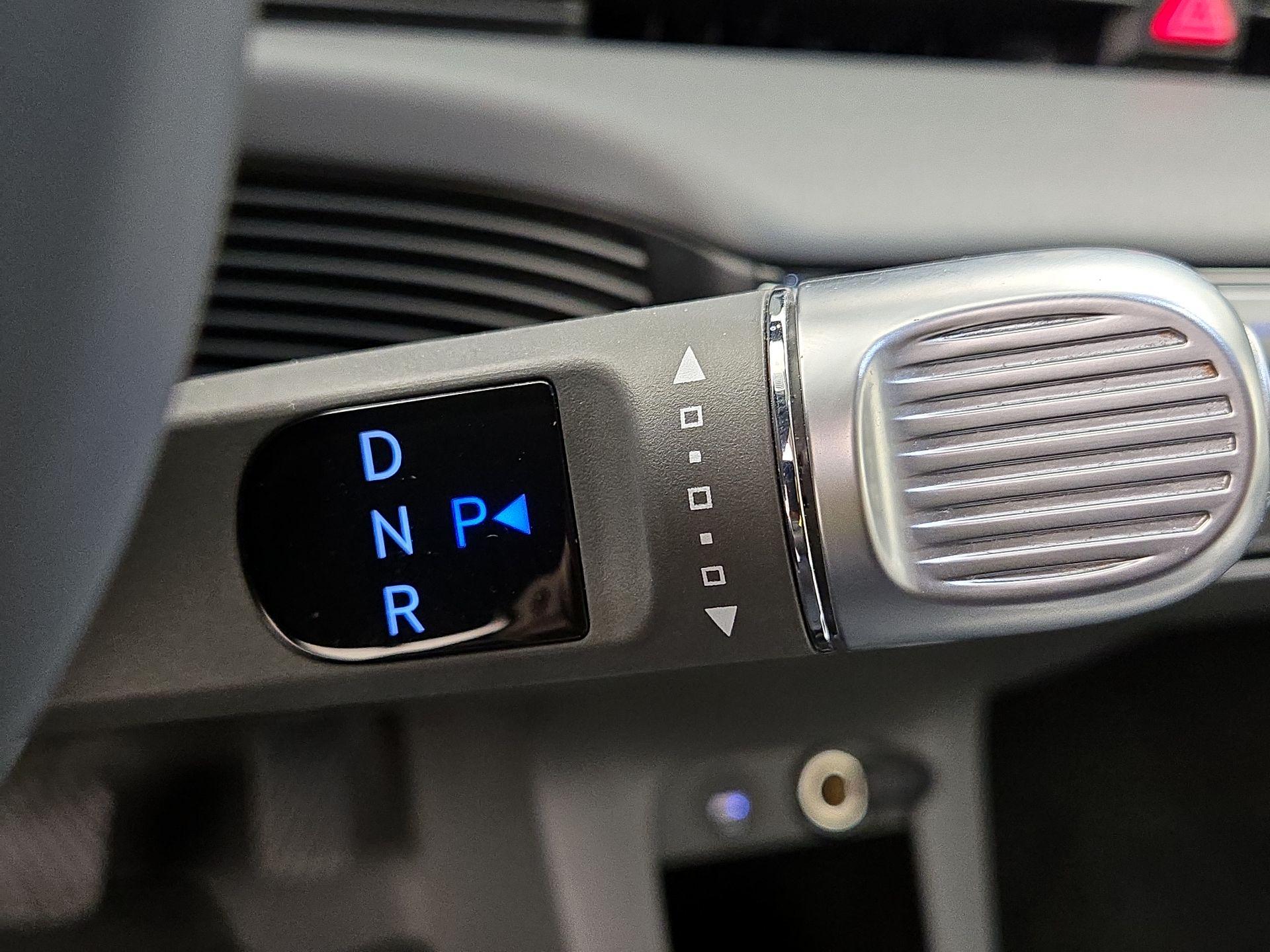 Thumbnail: 2022 Hyundai Ioniq 5 - 17