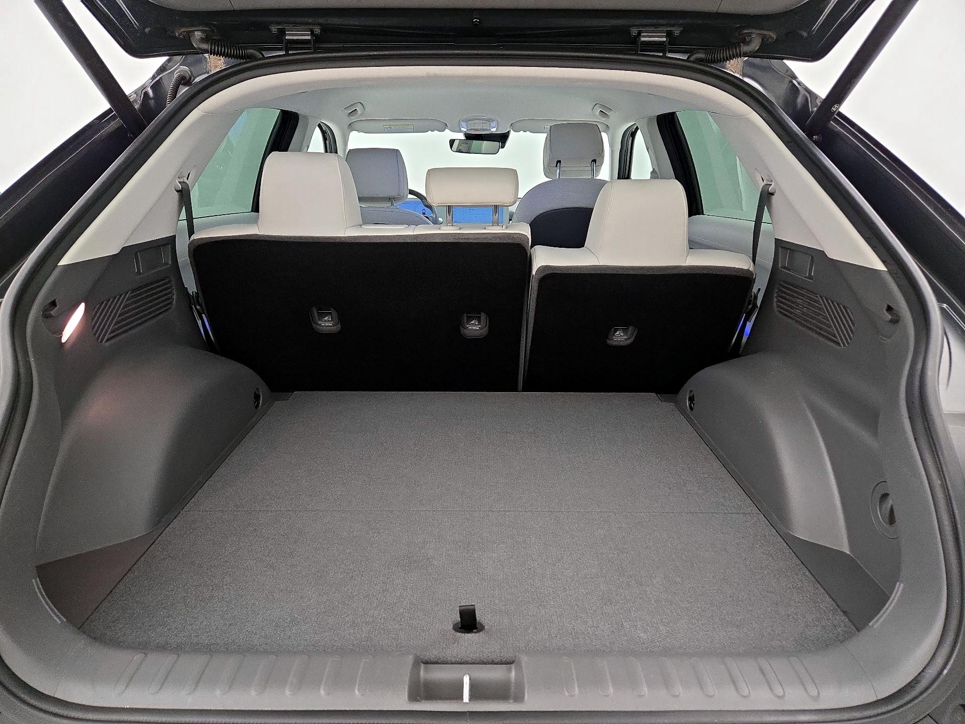 Thumbnail: 2022 Hyundai Ioniq 5 - 19