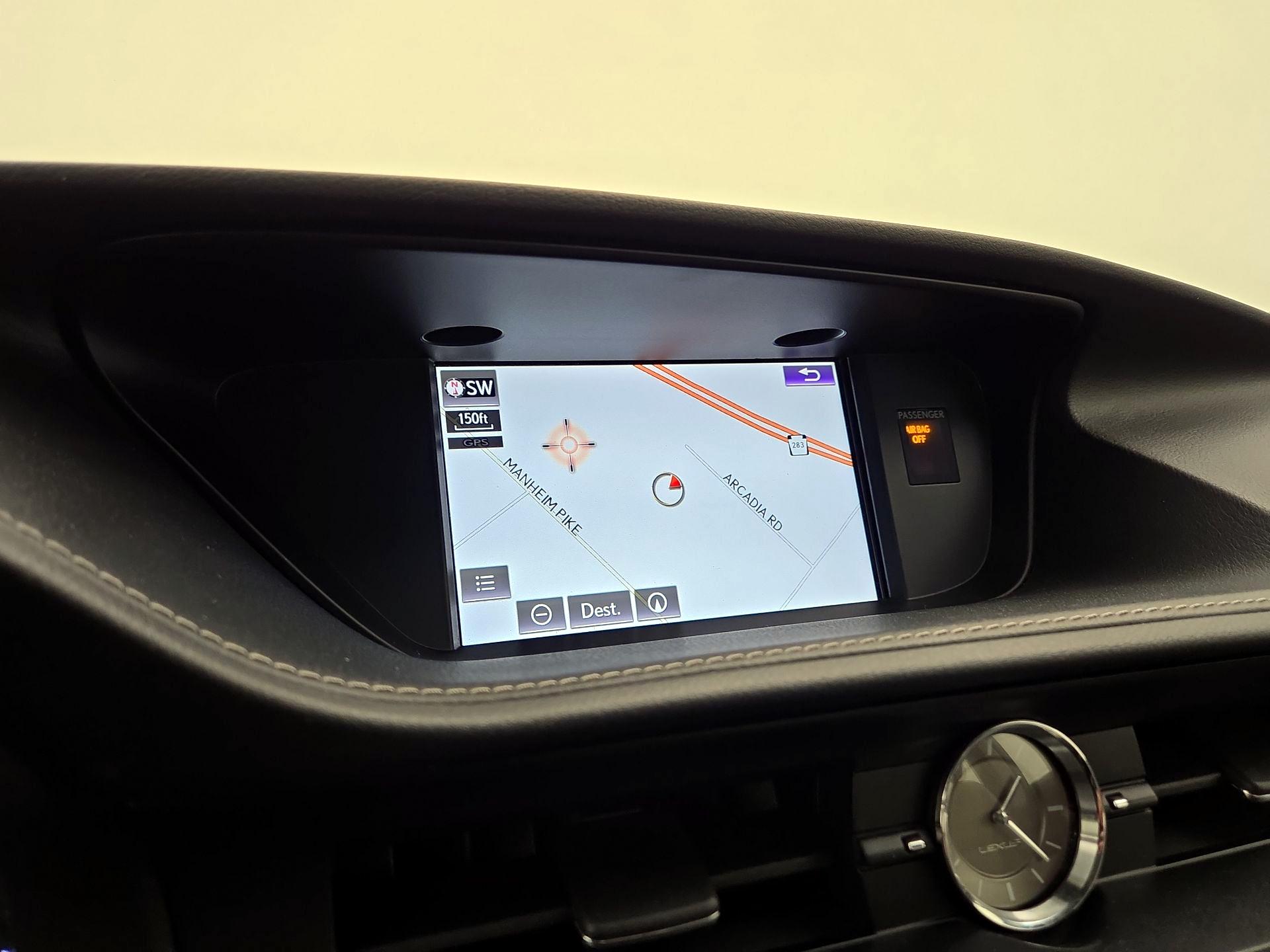 Thumbnail: 2018 Lexus ES - 14