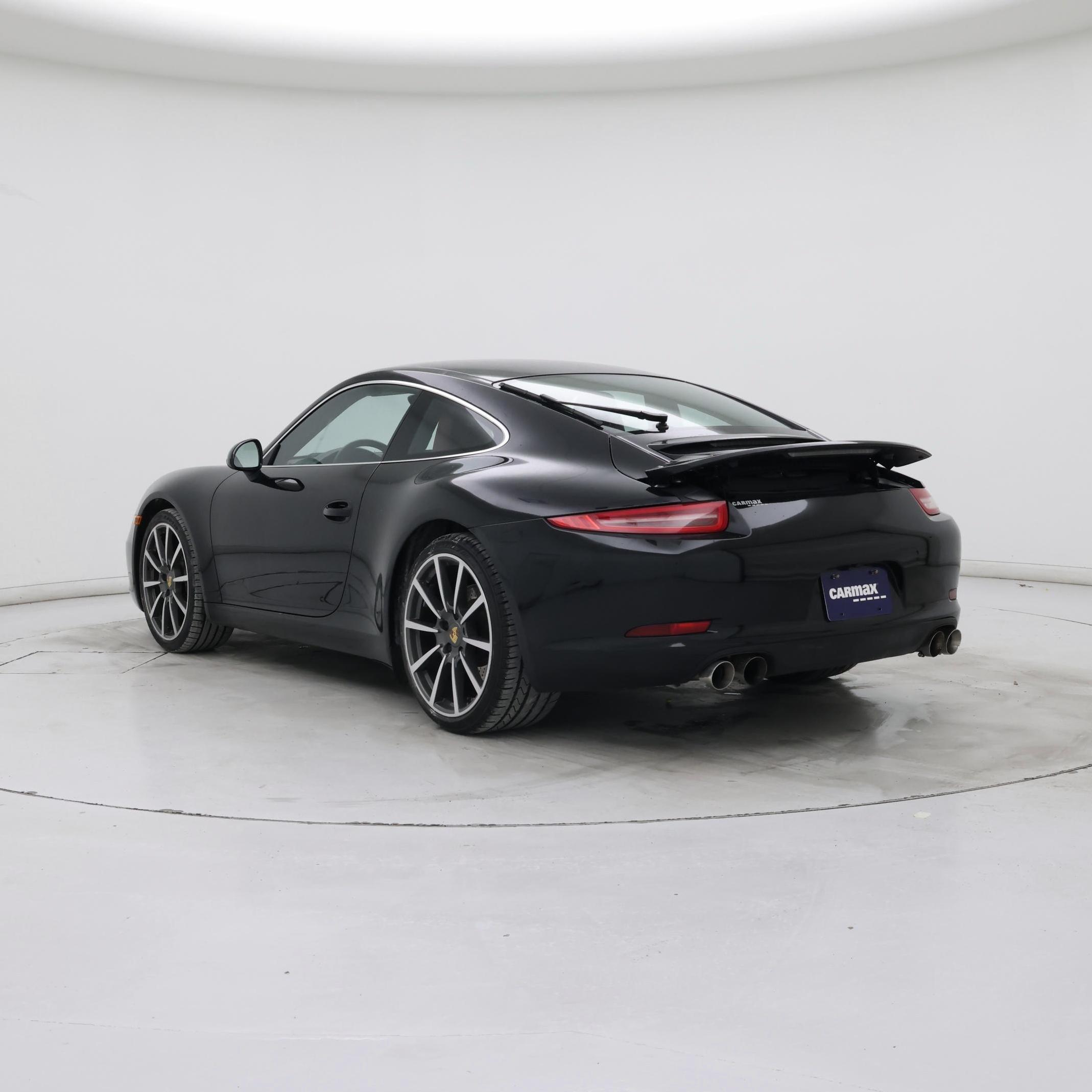 Thumbnail: 2016 Porsche 911 - 2