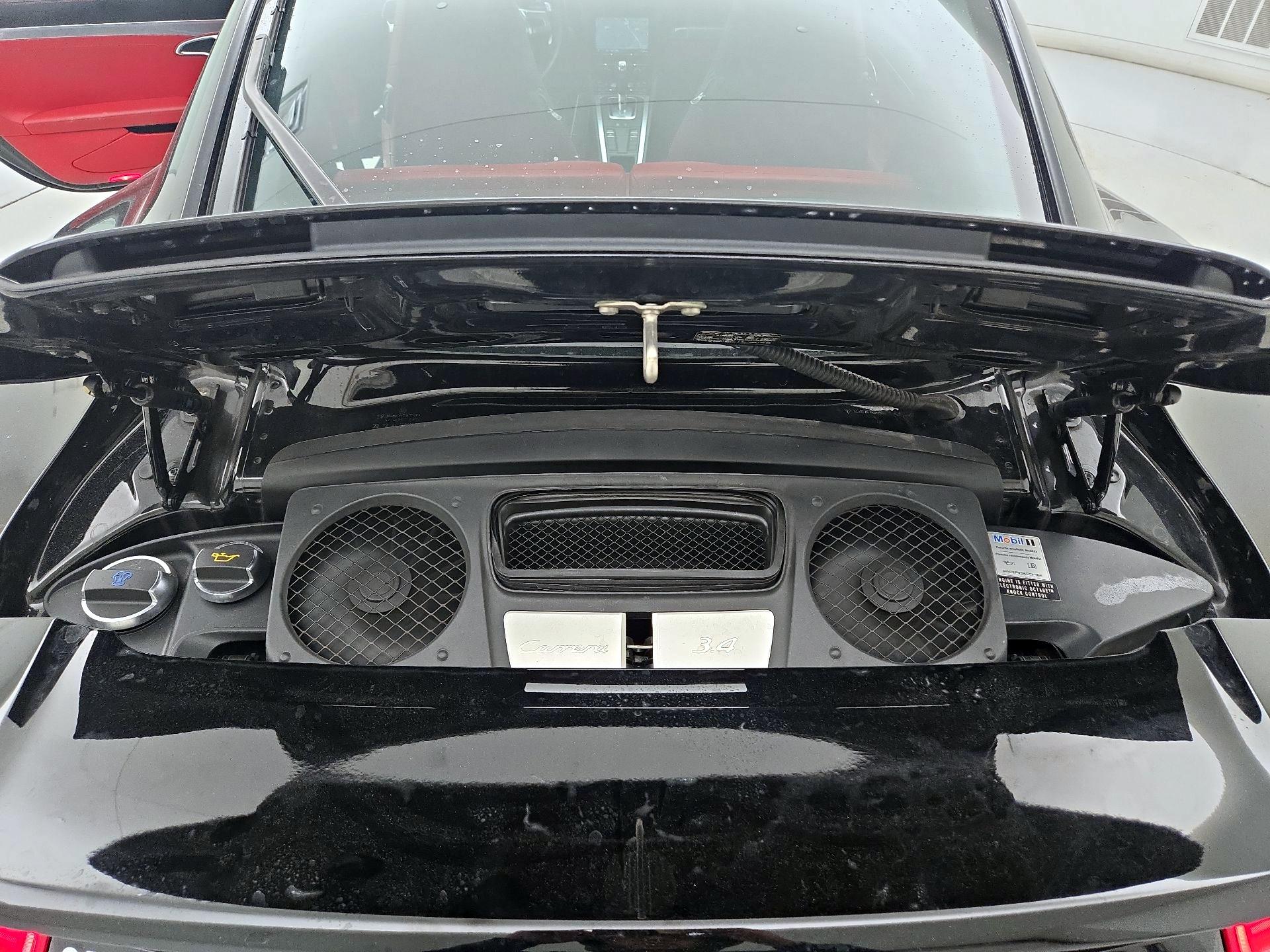 Thumbnail: 2016 Porsche 911 - 20