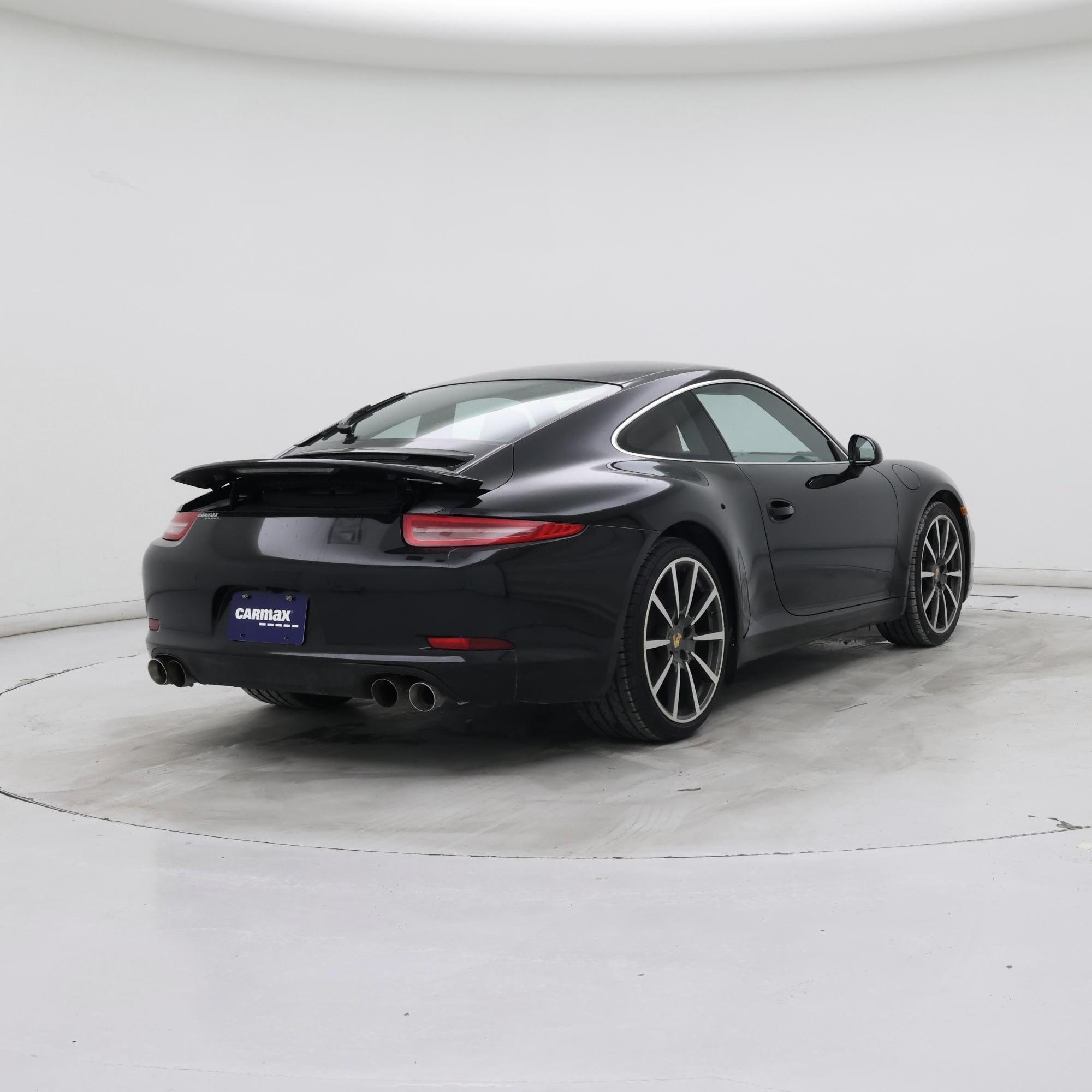 Thumbnail: 2016 Porsche 911 - 8