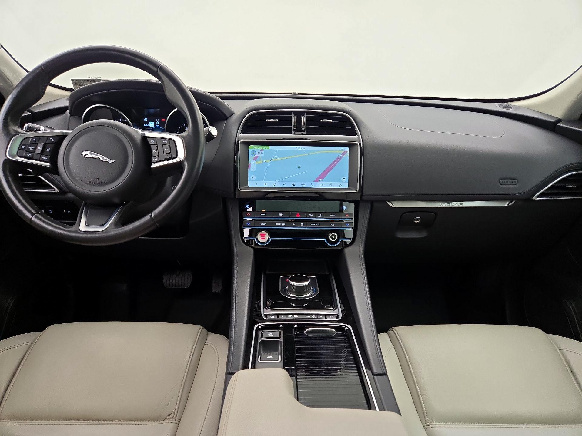 Thumbnail: 2020 Jaguar F-Pace - 9