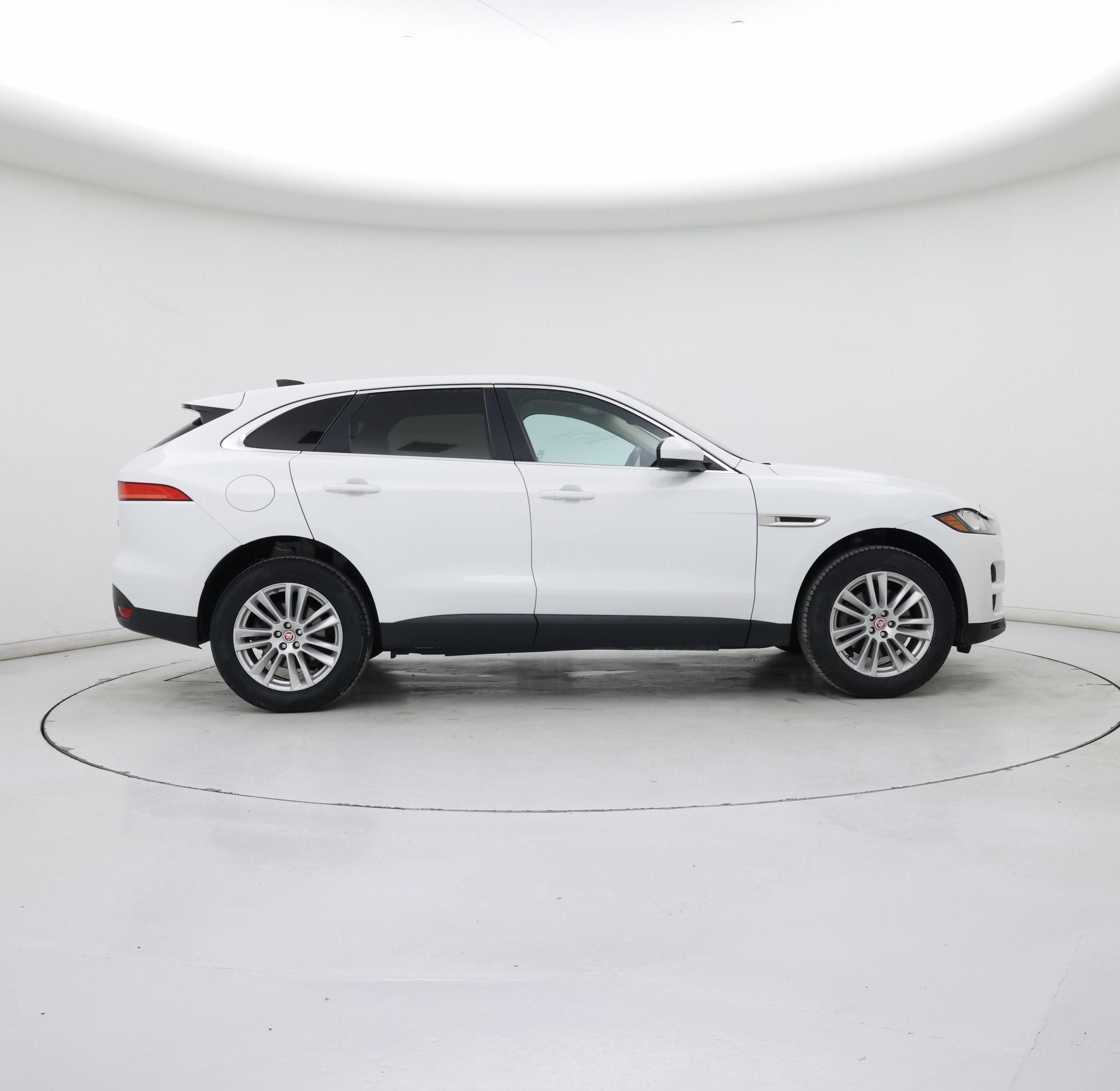 Thumbnail: 2020 Jaguar F-Pace - 7