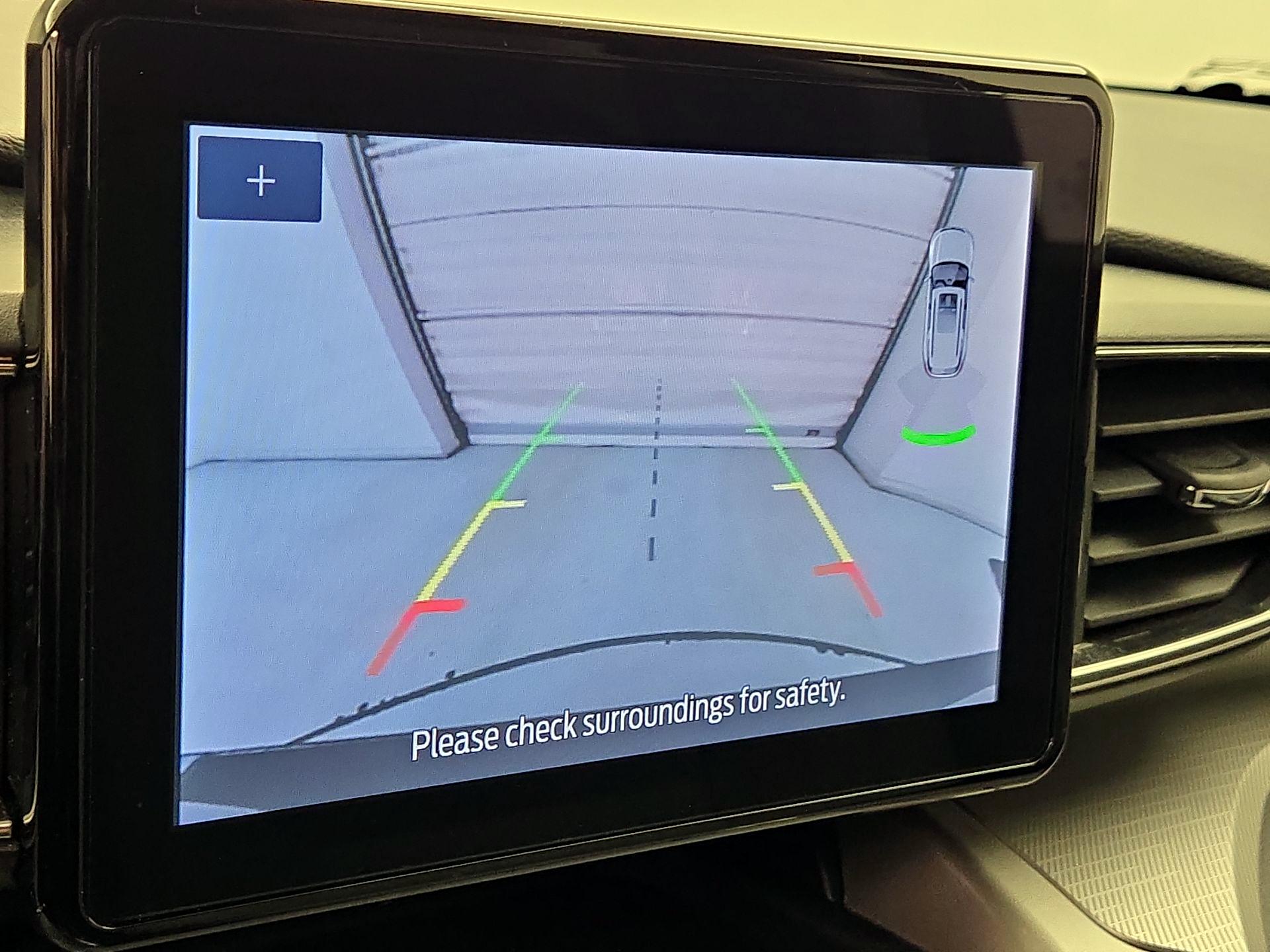 Thumbnail: 2021 Ford Explorer - 13