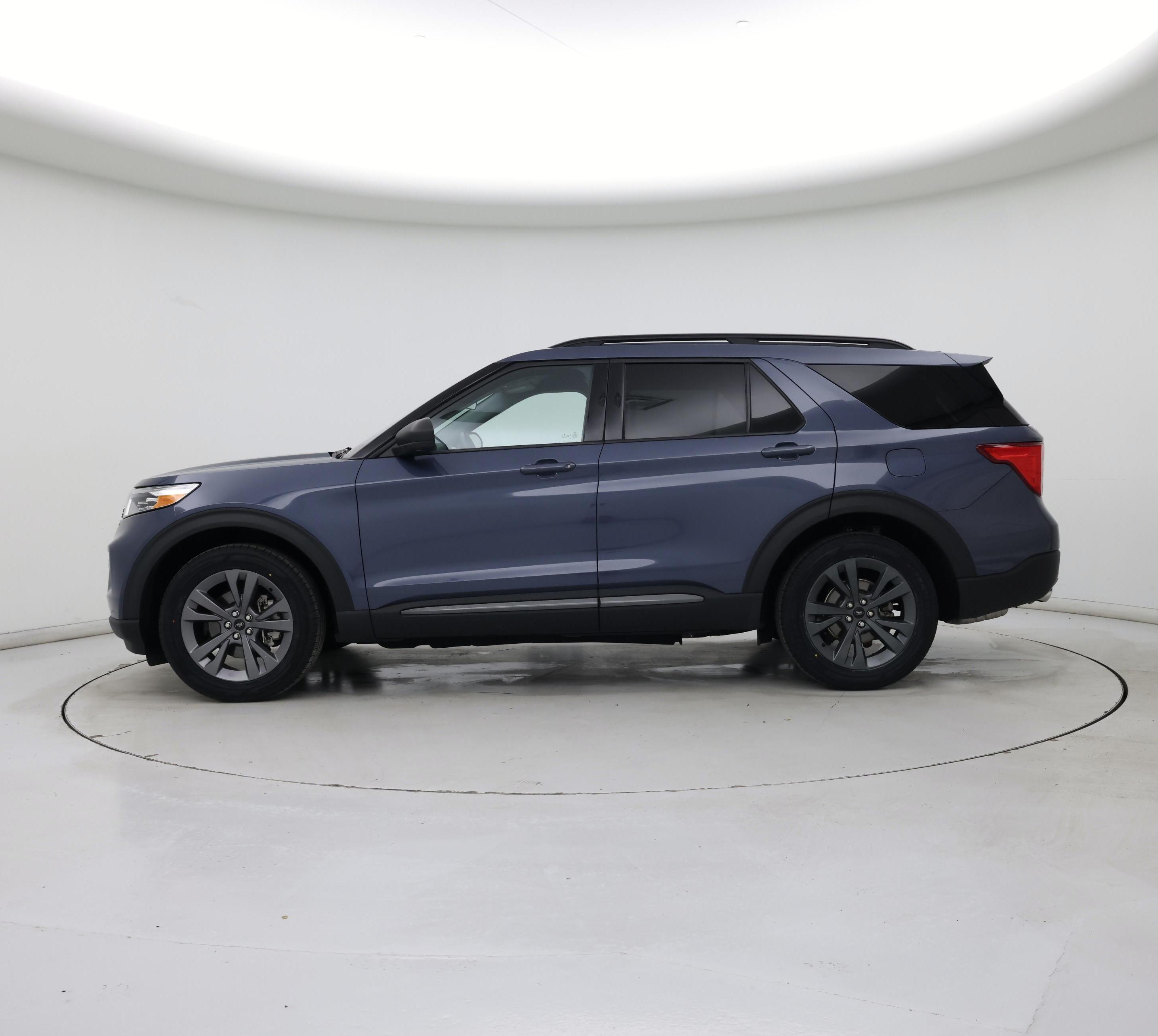 Thumbnail: 2021 Ford Explorer - 3
