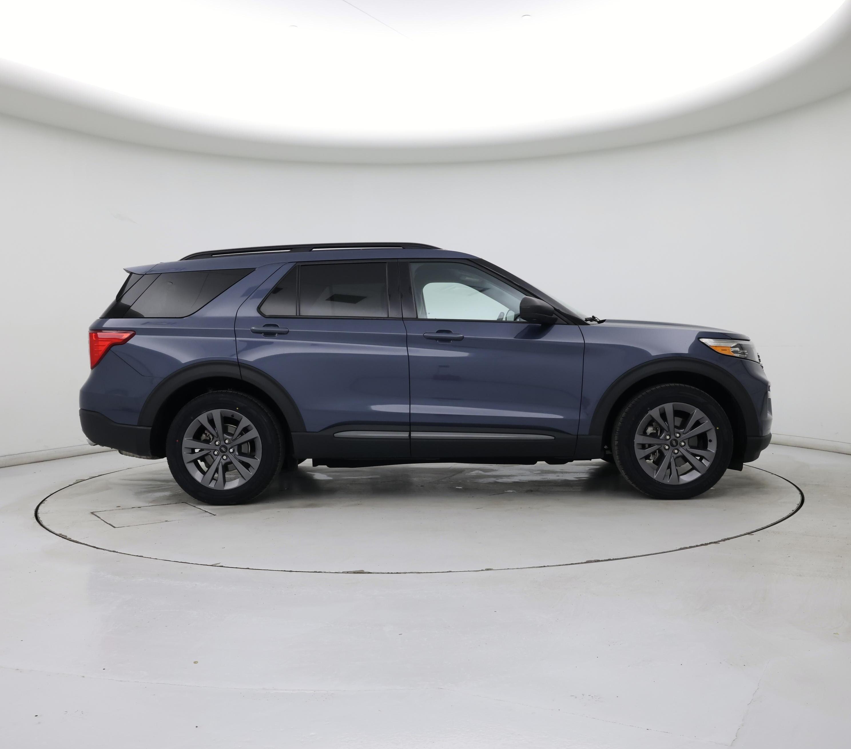 Thumbnail: 2021 Ford Explorer - 7