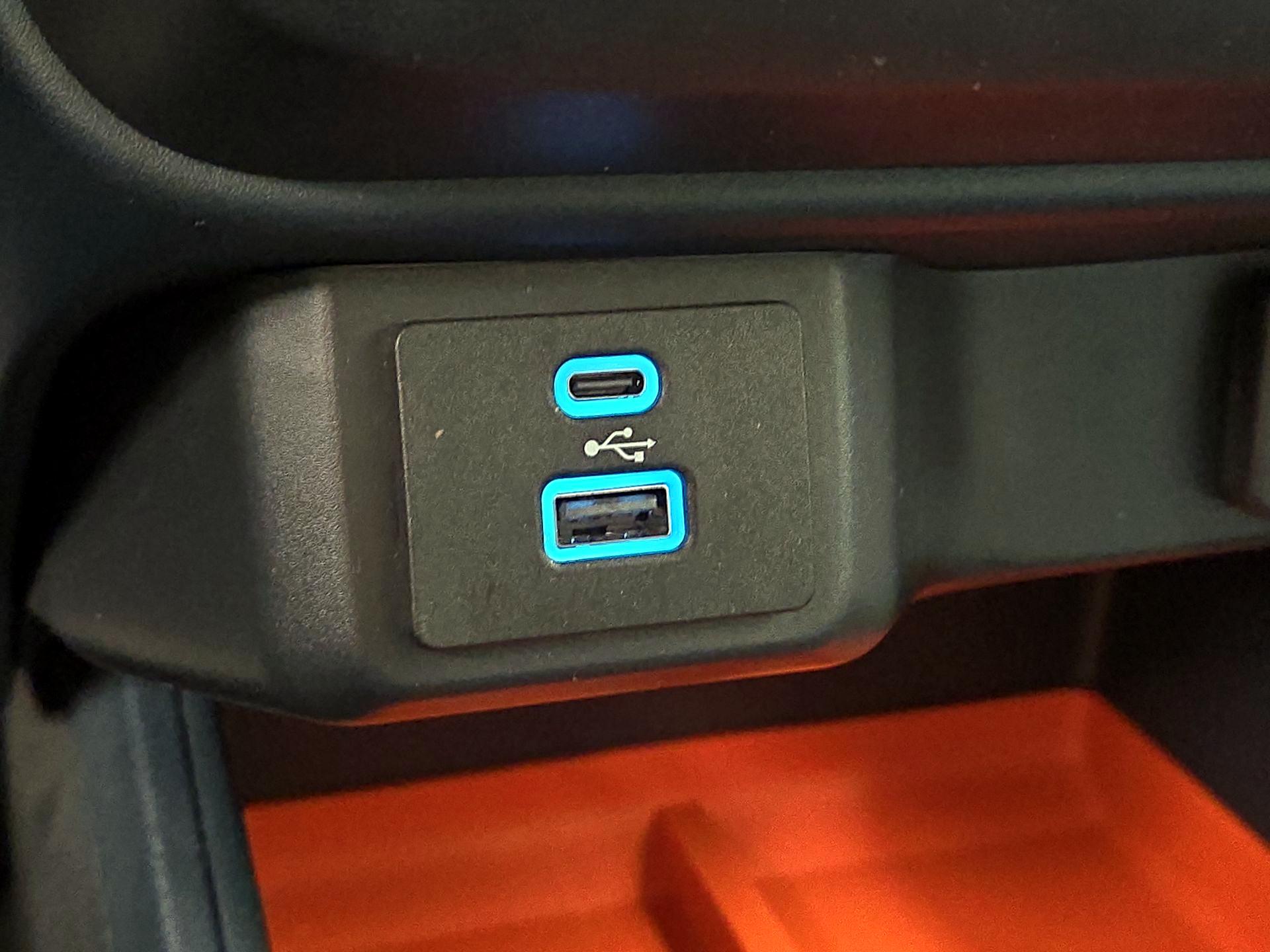 Thumbnail: 2022 Ford Maverick - 18