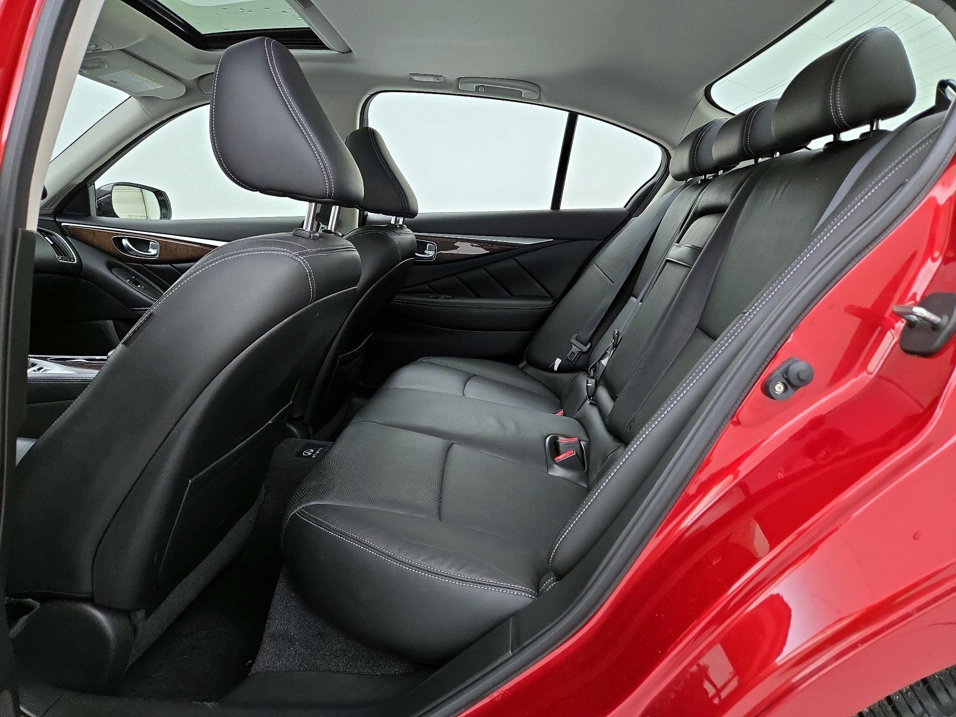 Thumbnail: 2014 INFINITI Q50 - 19