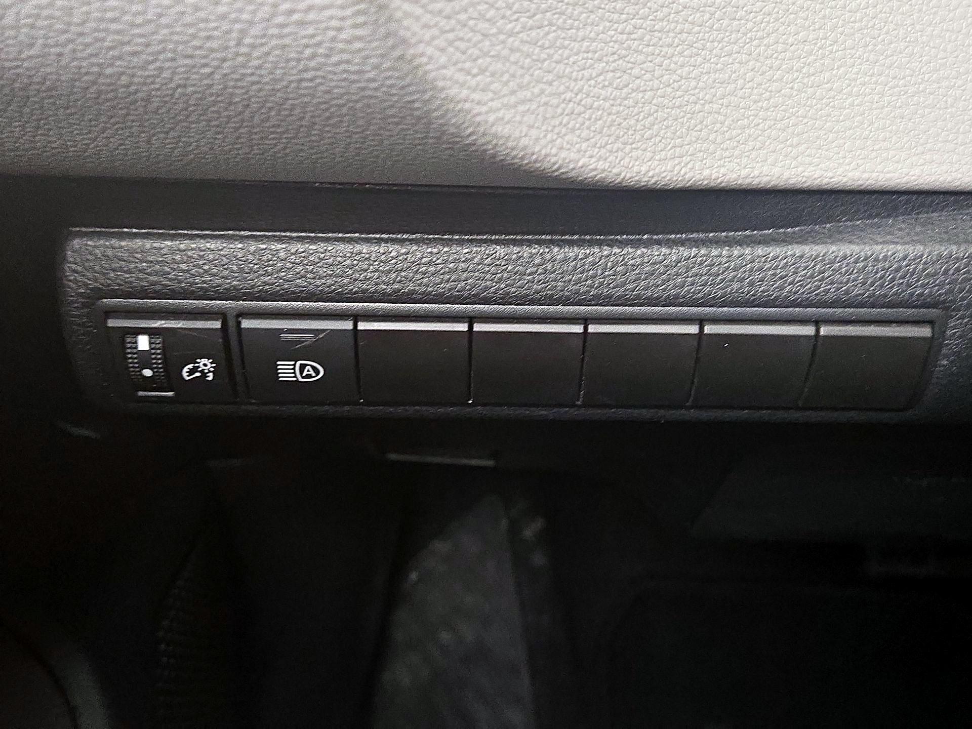 Thumbnail: 2023 Toyota Corolla - 13