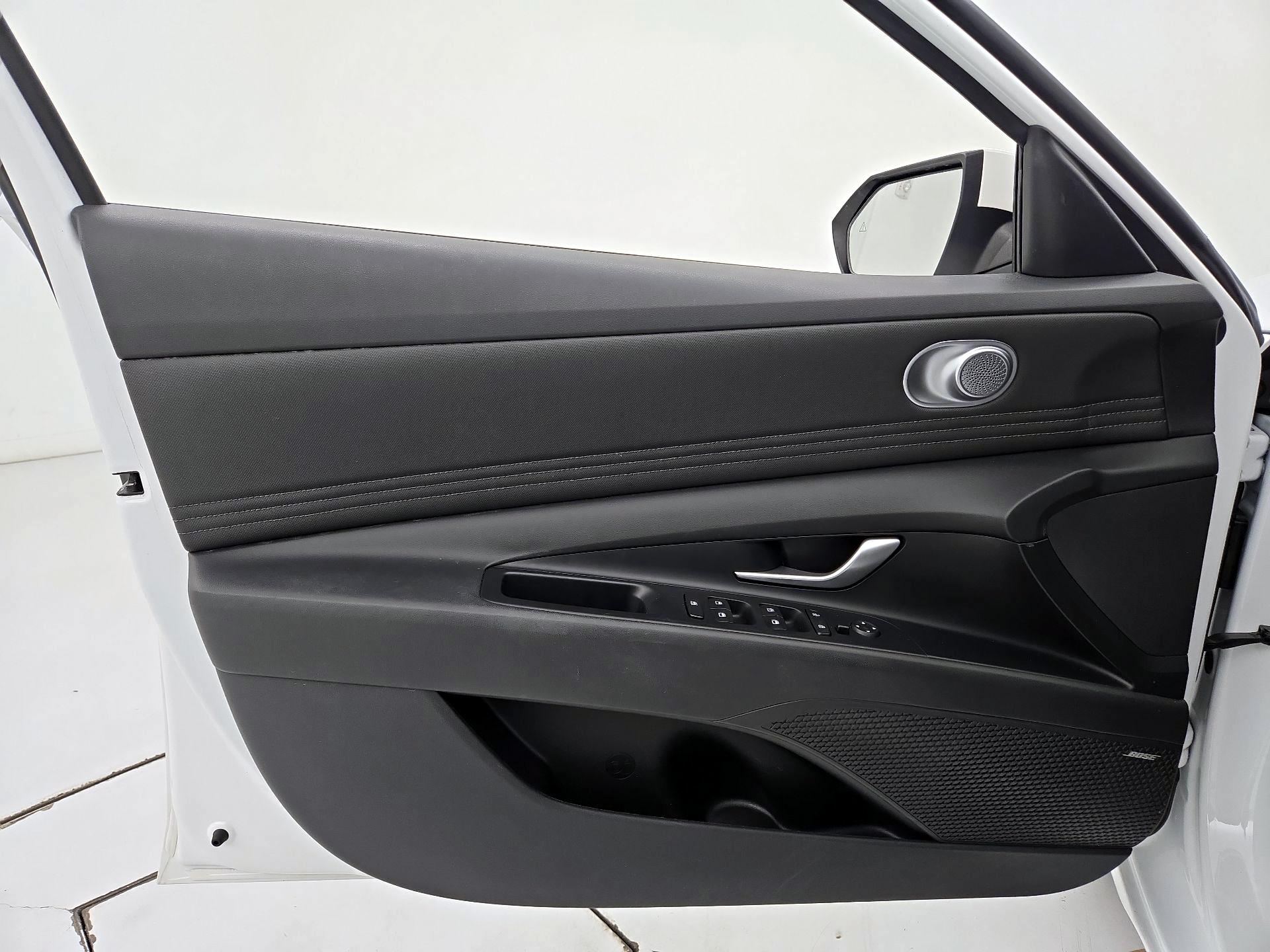 Thumbnail: 2023 Hyundai Elantra - 12