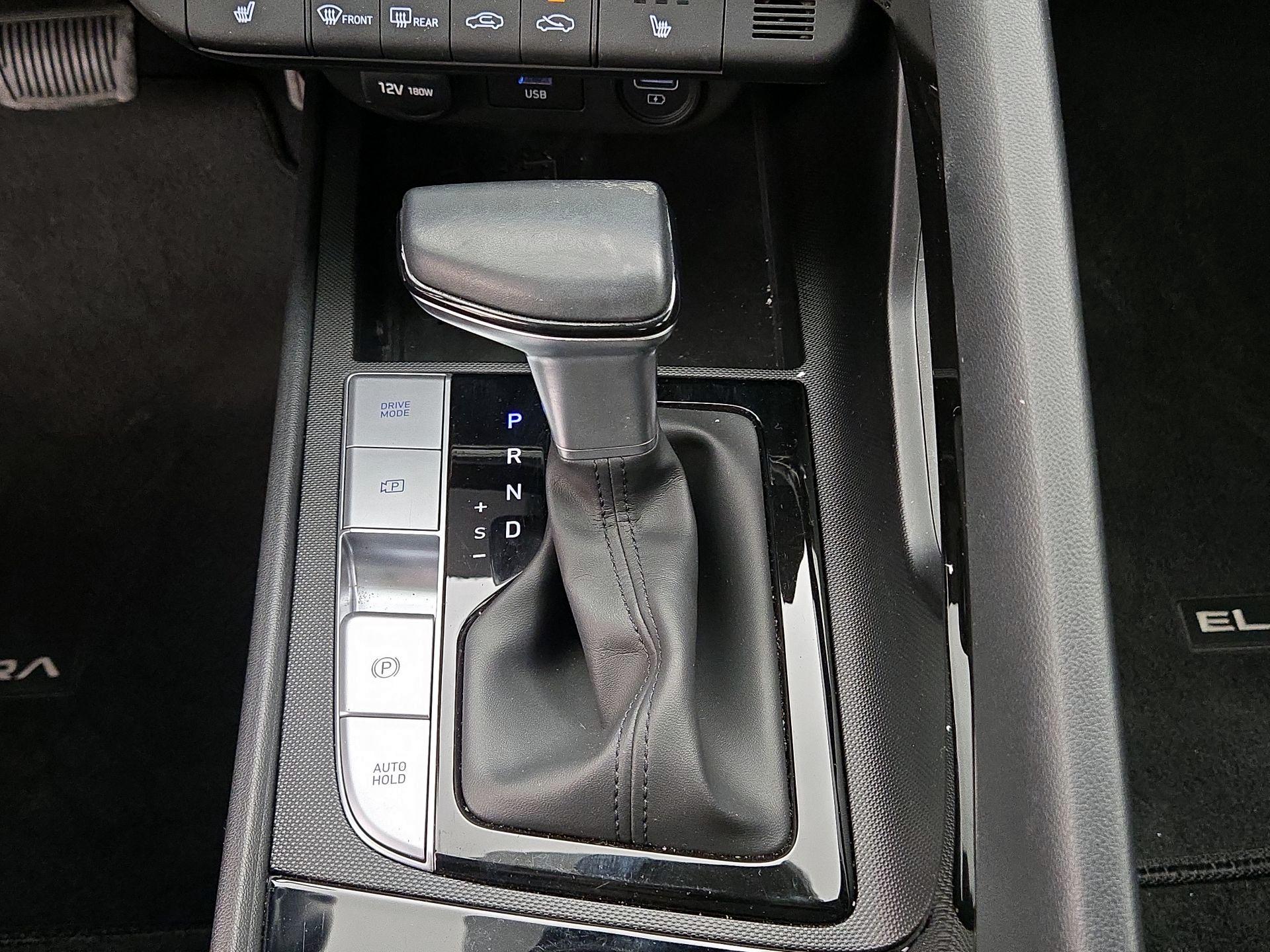 Thumbnail: 2023 Hyundai Elantra - 17