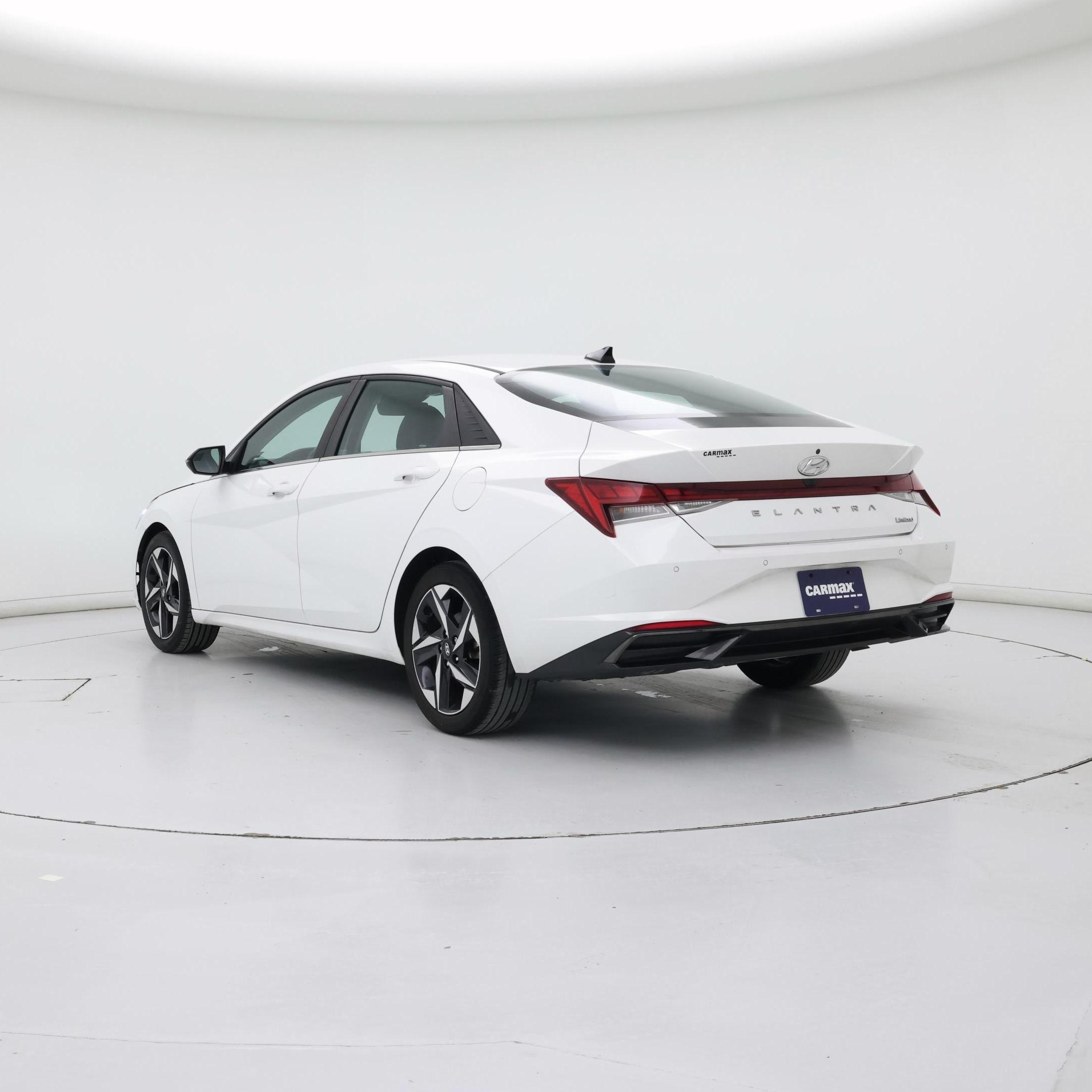 Thumbnail: 2023 Hyundai Elantra - 2