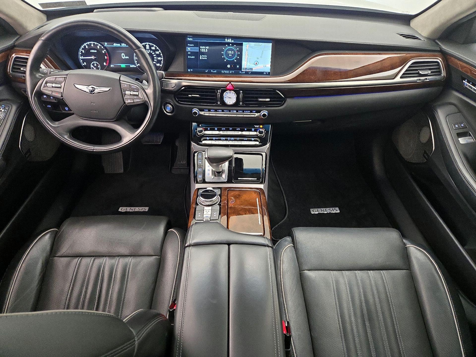 Thumbnail: 2017 Genesis G90 - 9