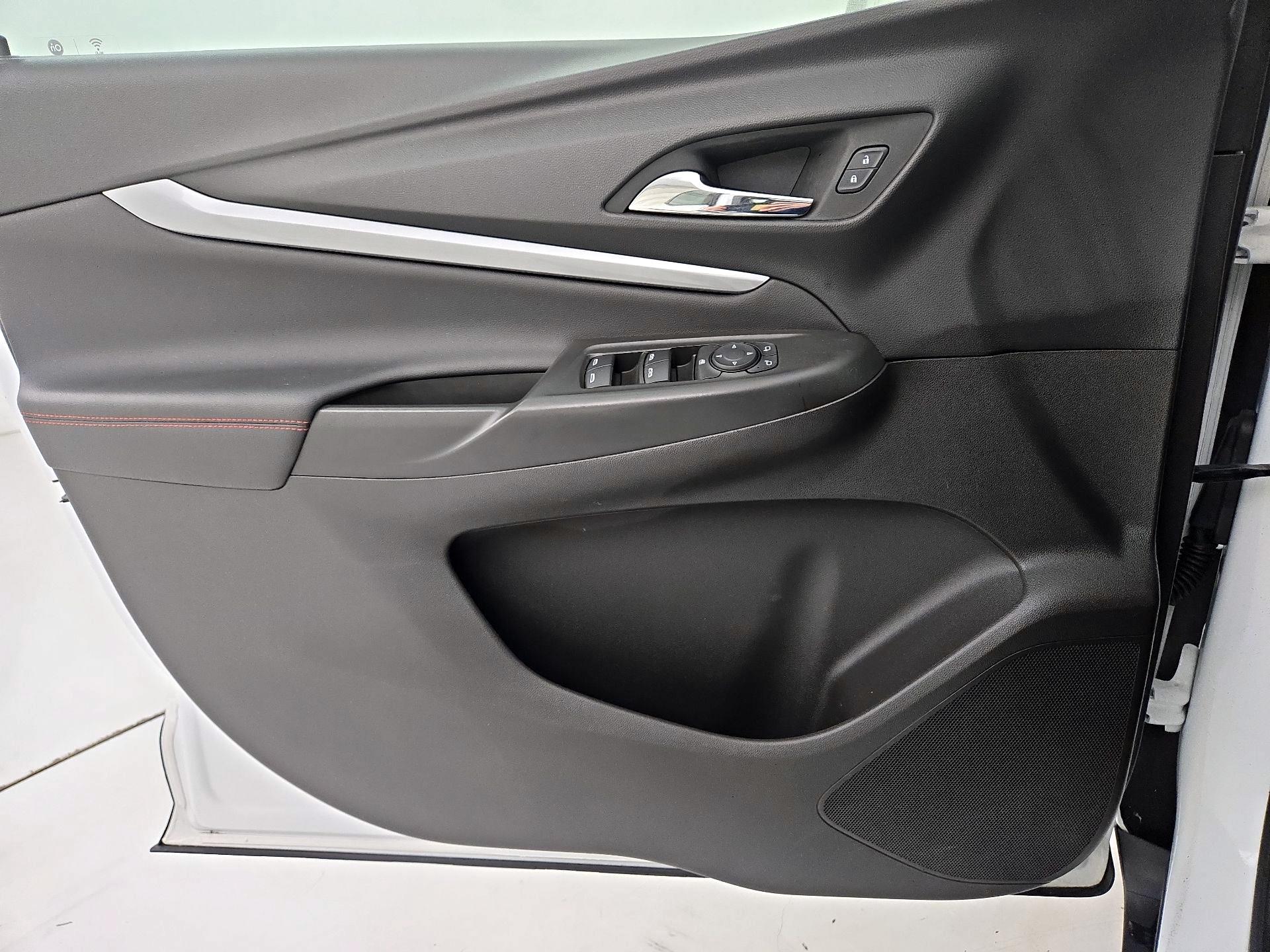 Thumbnail: 2023 Chevrolet Bolt EUV - 12