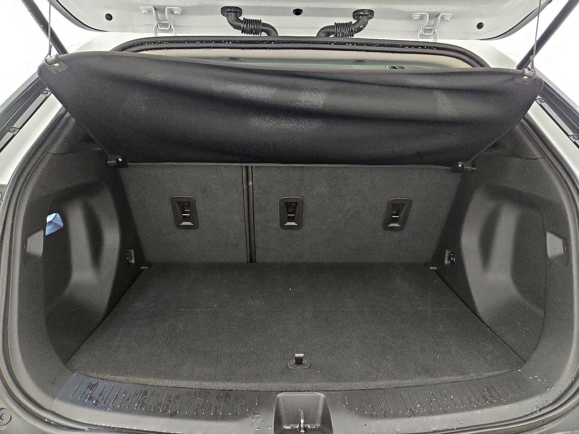 Thumbnail: 2023 Chevrolet Bolt EUV - 20