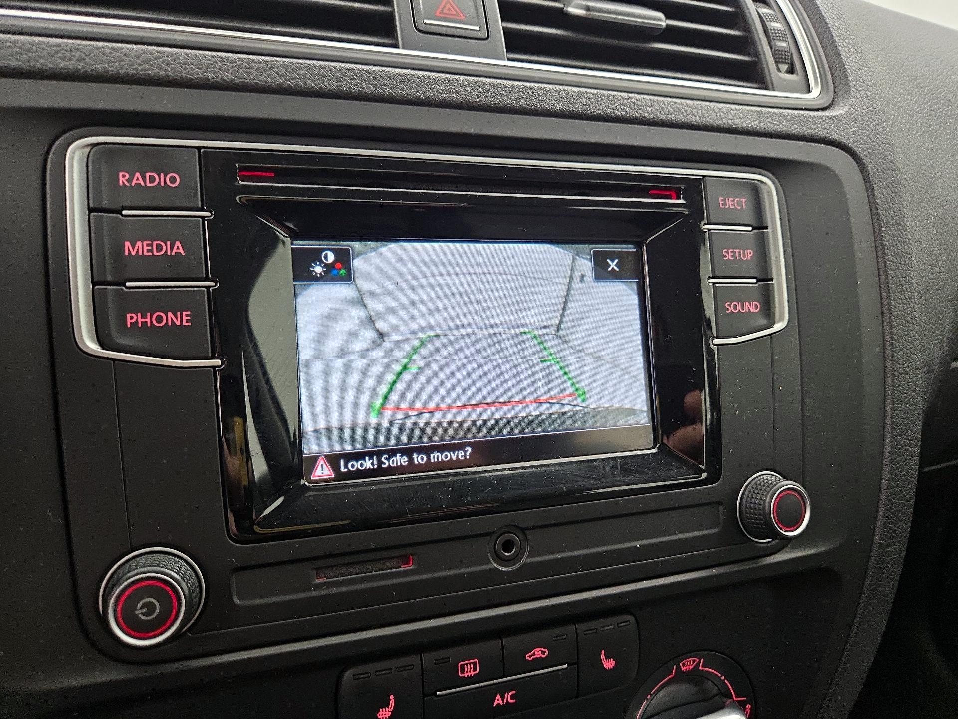 Thumbnail: 2017 Volkswagen Jetta - 14