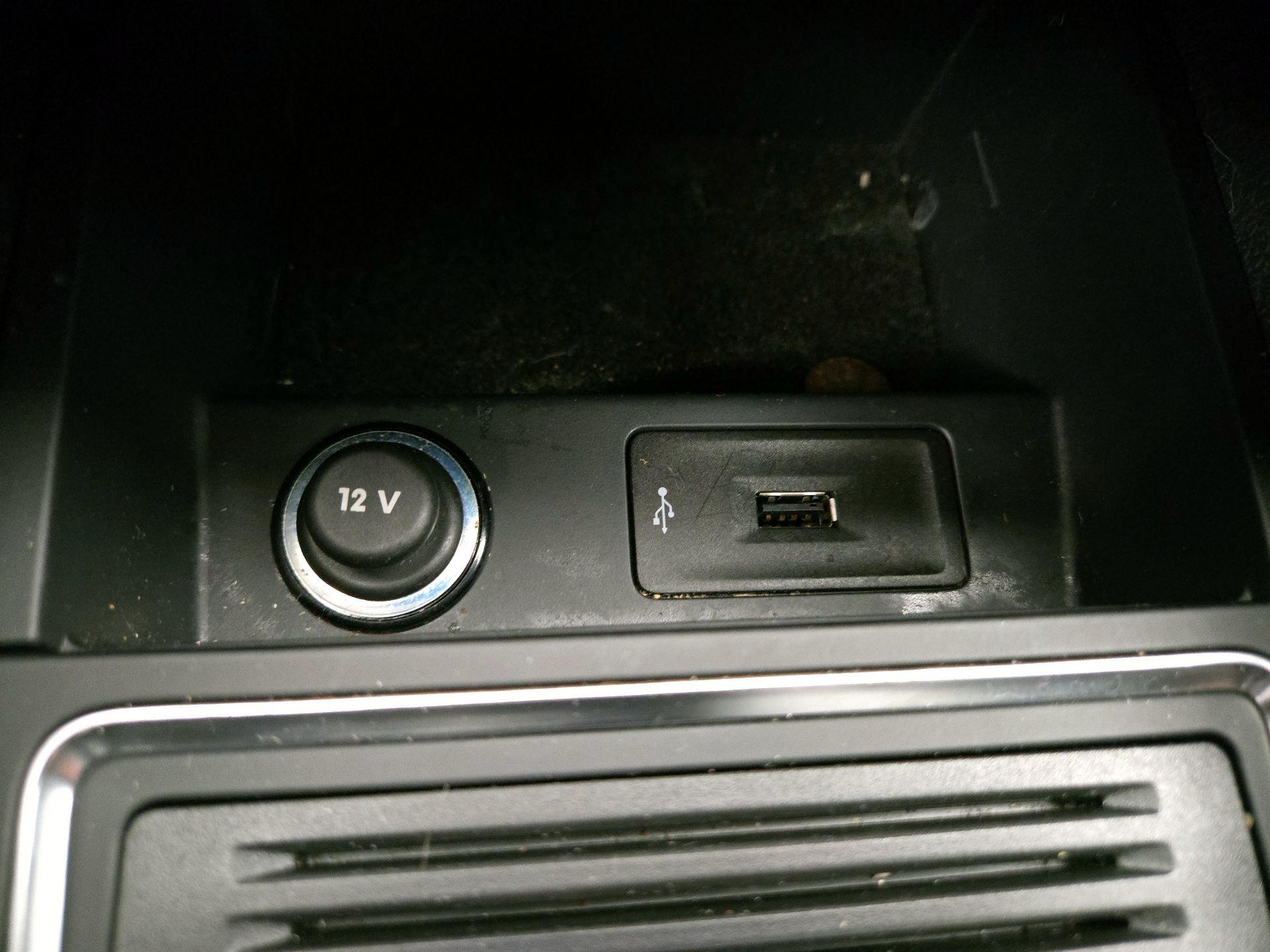 Thumbnail: 2017 Volkswagen Jetta - 18