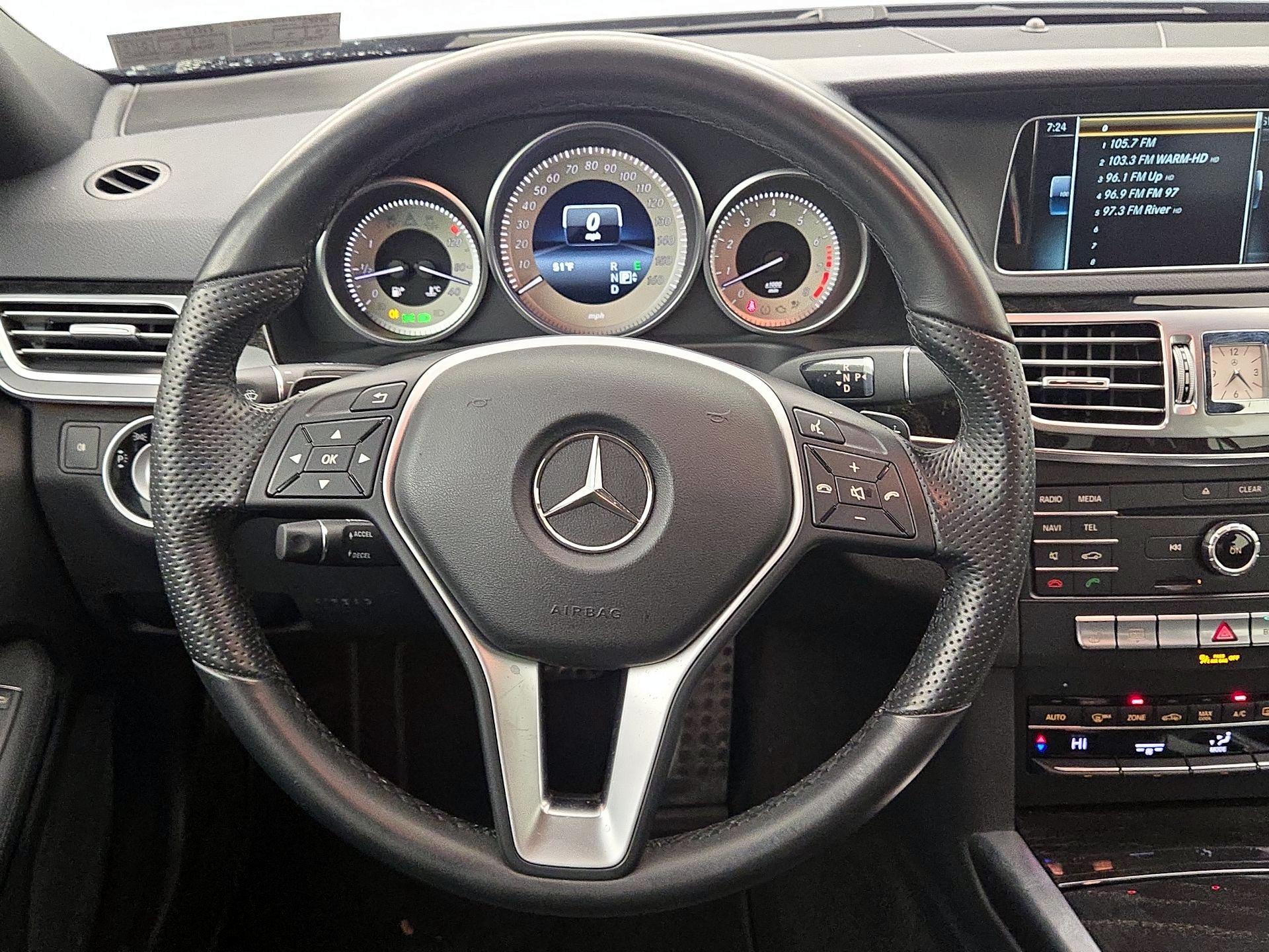 Thumbnail: 2016 Mercedes-Benz E-Class - 10