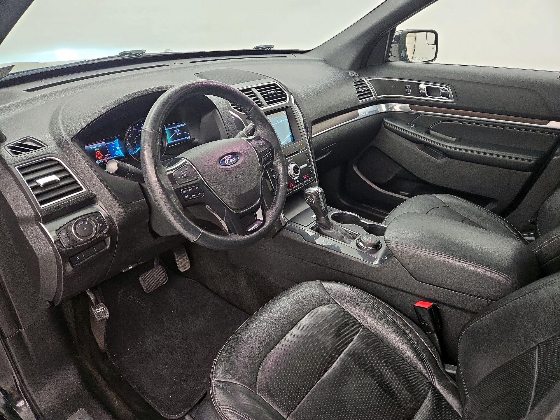 Thumbnail: 2018 Ford Explorer - 11