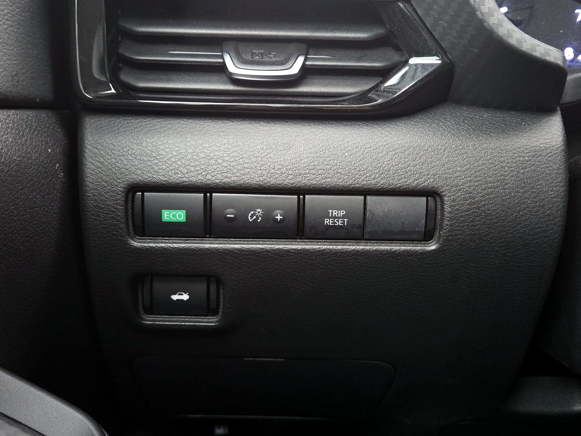 Thumbnail: 2023 Nissan Sentra - 13