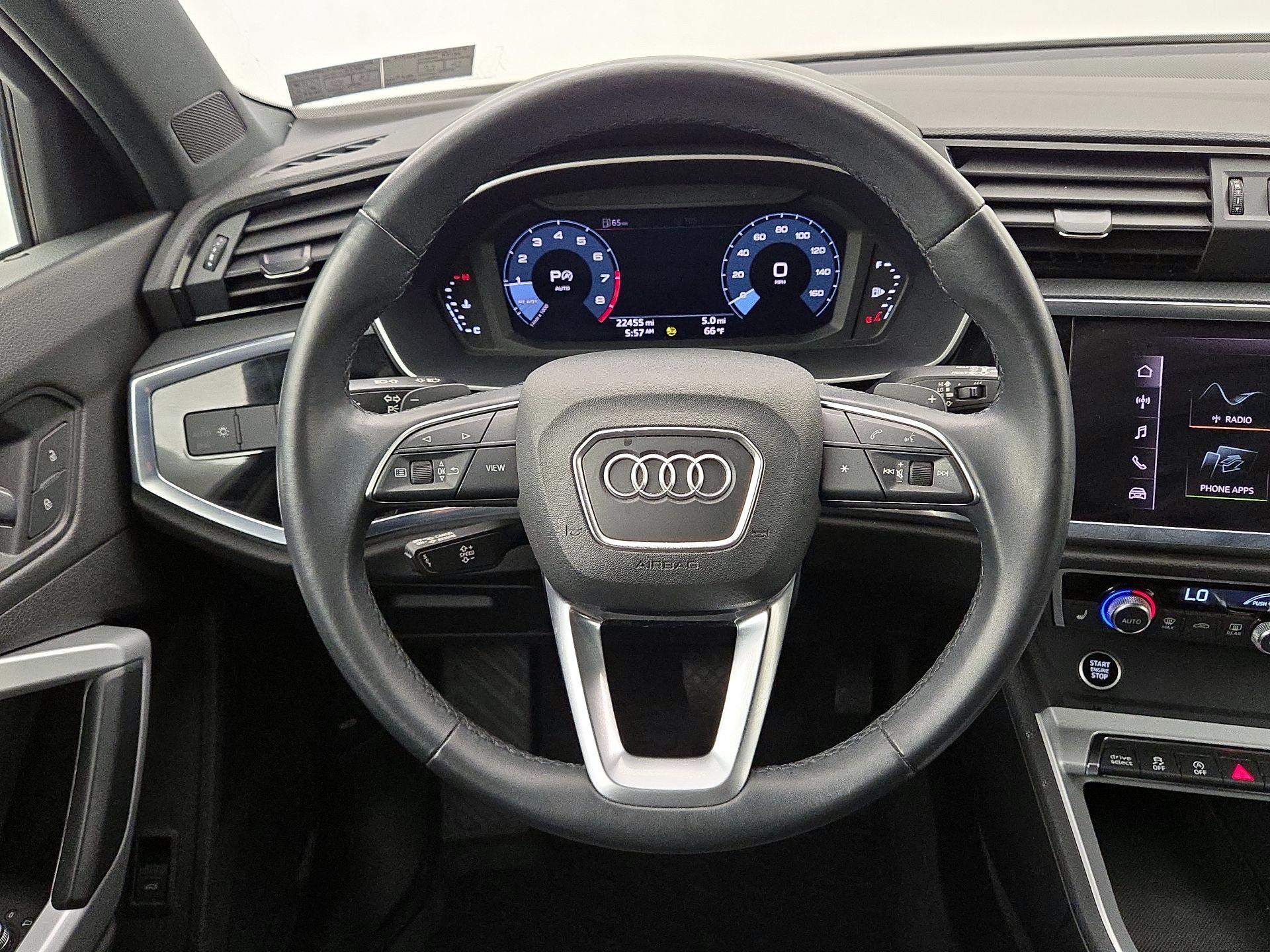 Thumbnail: 2021 Audi Q3 - 10