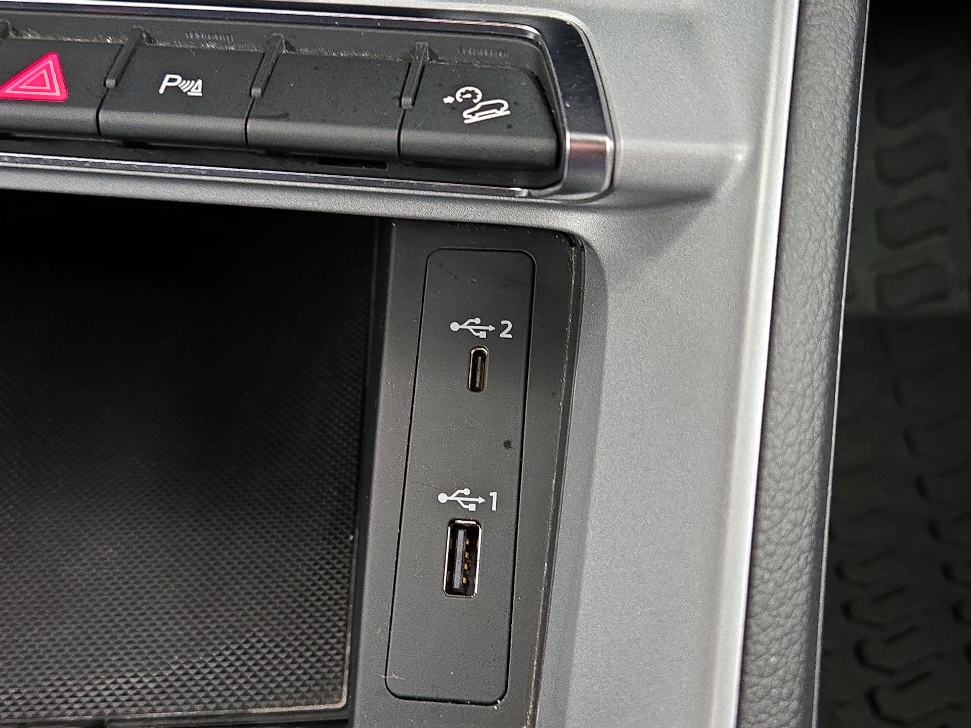 Thumbnail: 2021 Audi Q3 - 18