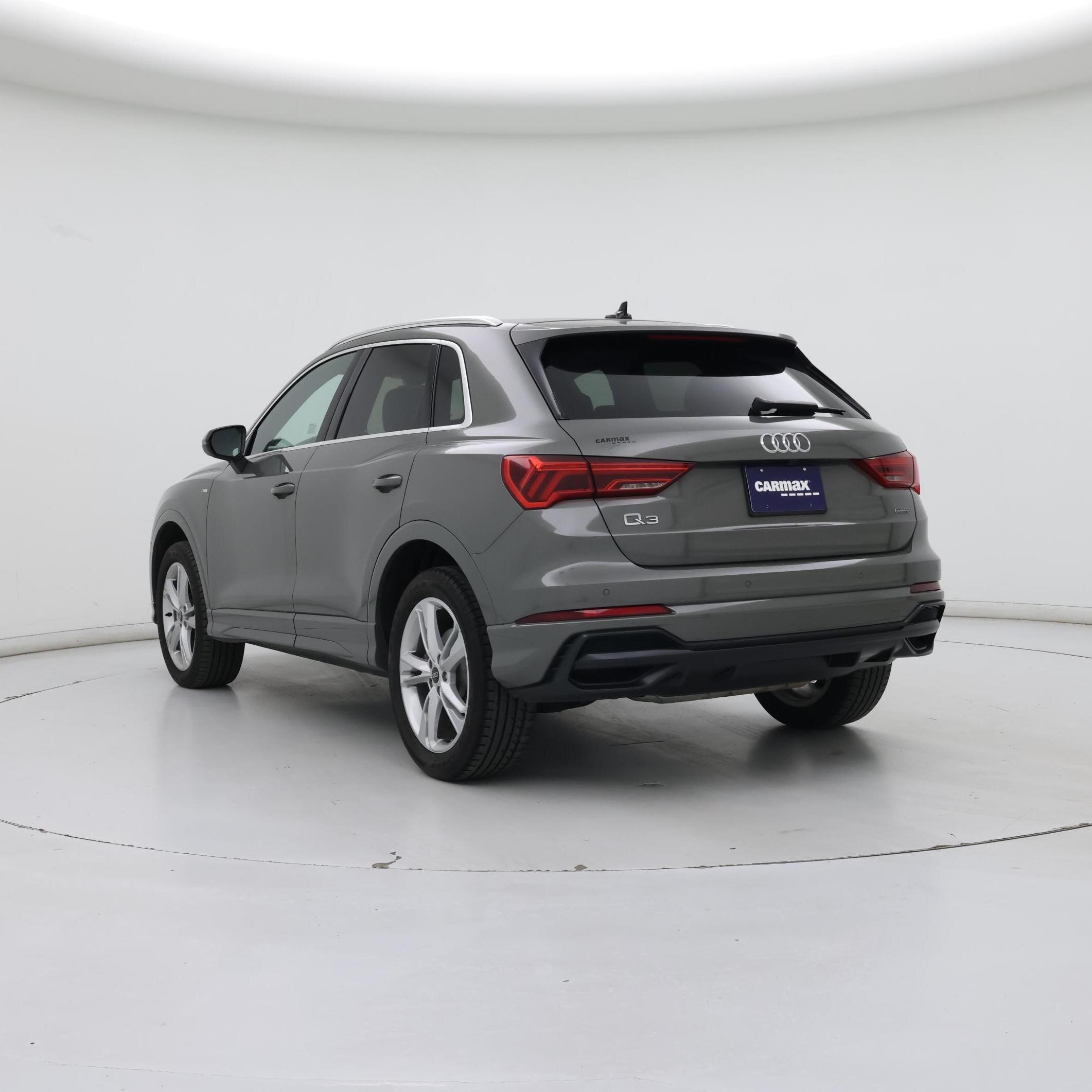 Thumbnail: 2021 Audi Q3 - 2