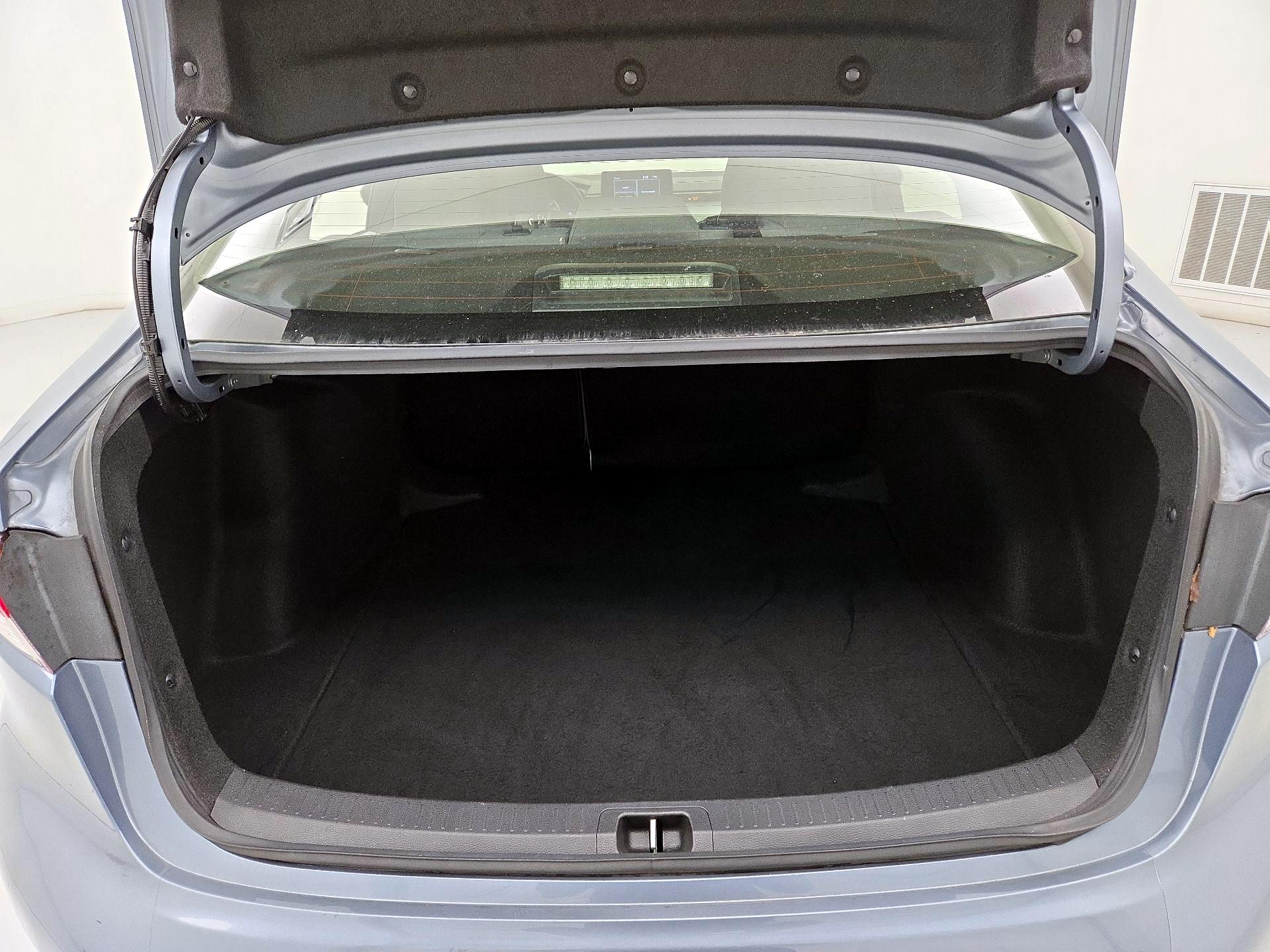 Thumbnail: 2022 Toyota Corolla - 19