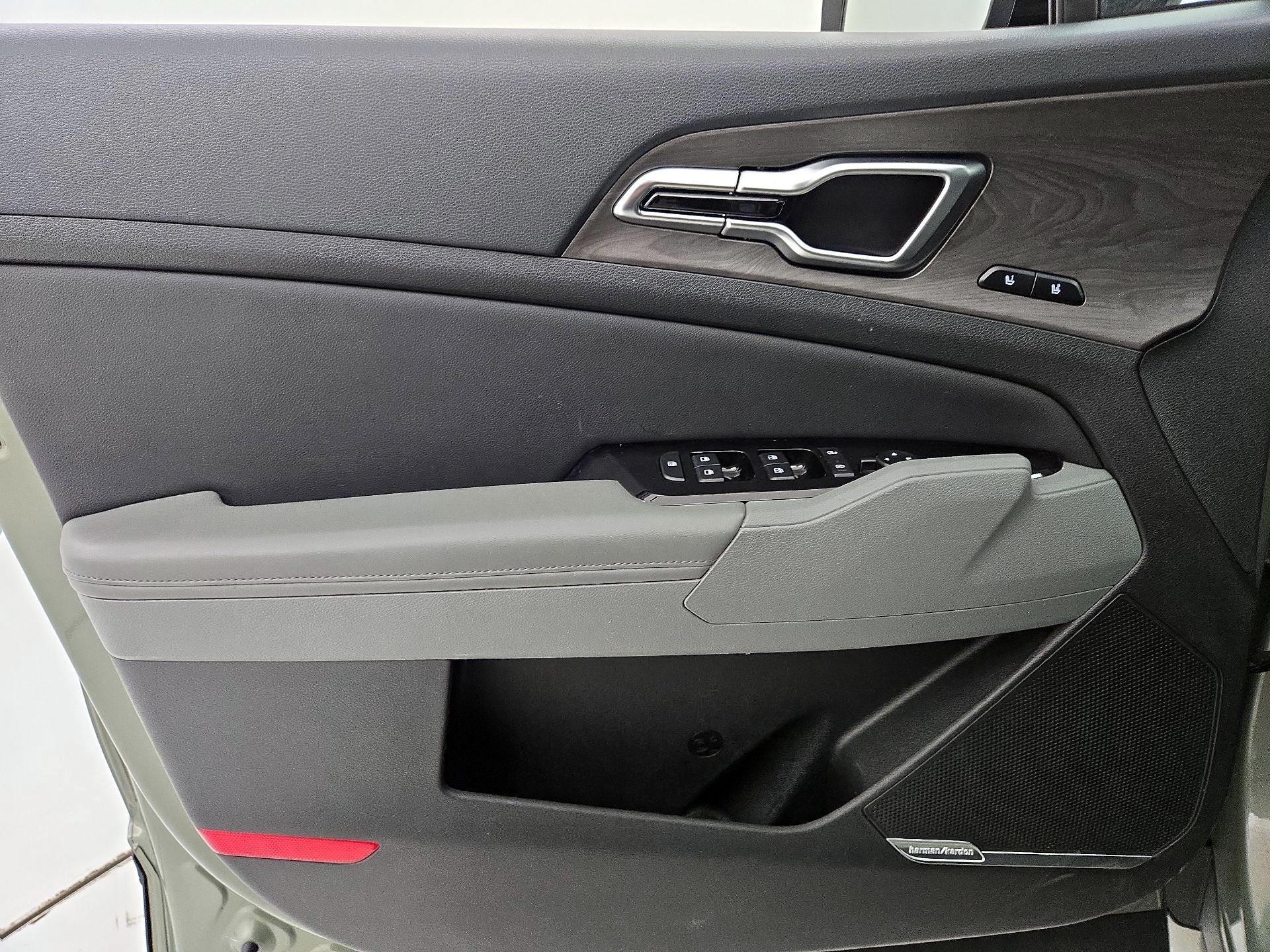 Thumbnail: 2023 Kia Sportage - 12